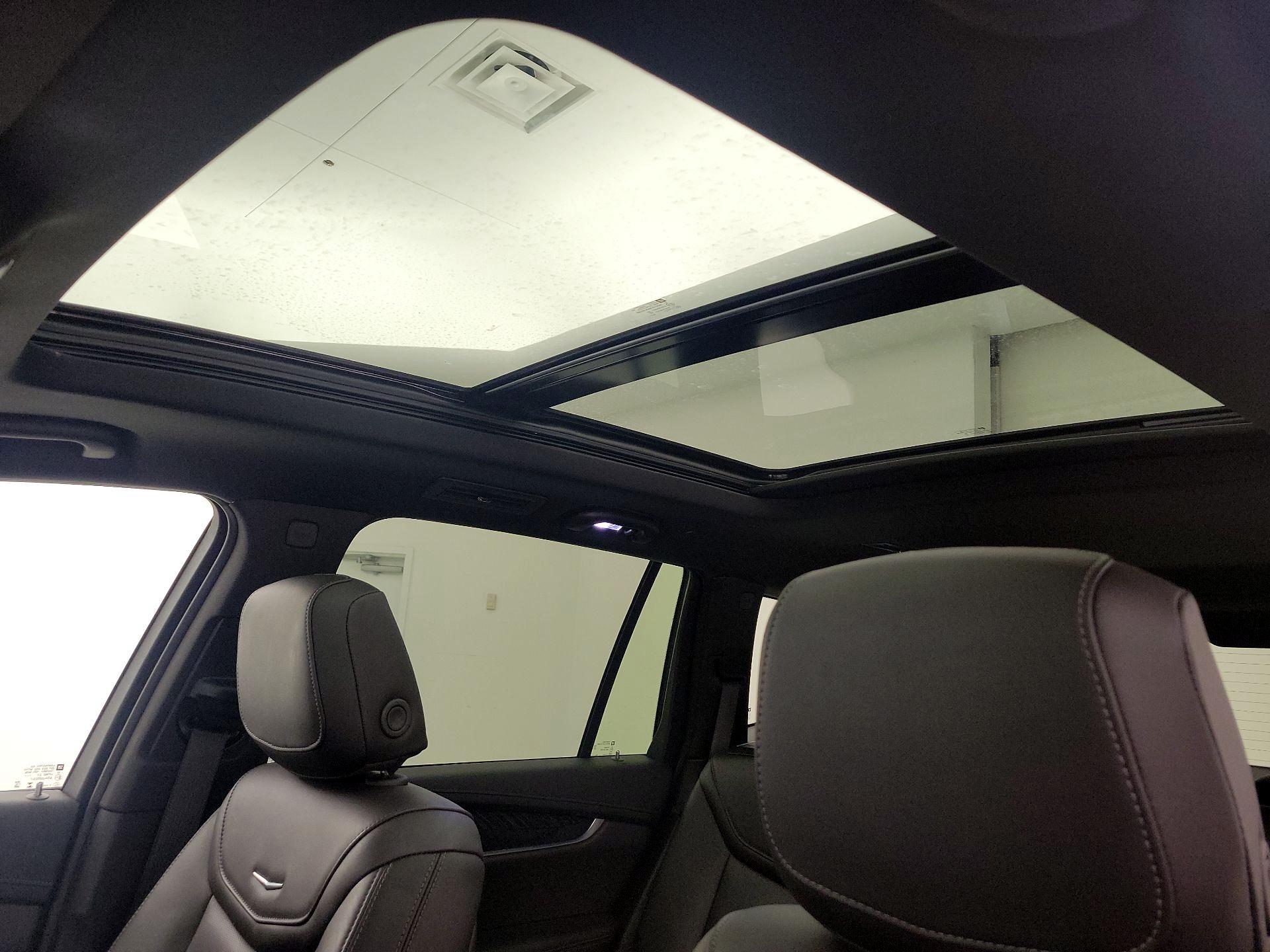 Thumbnail: 2025 Cadillac XT6 - 20