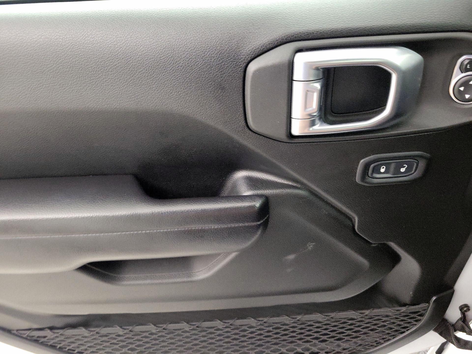 Thumbnail: 2021 Jeep Wrangler - 12