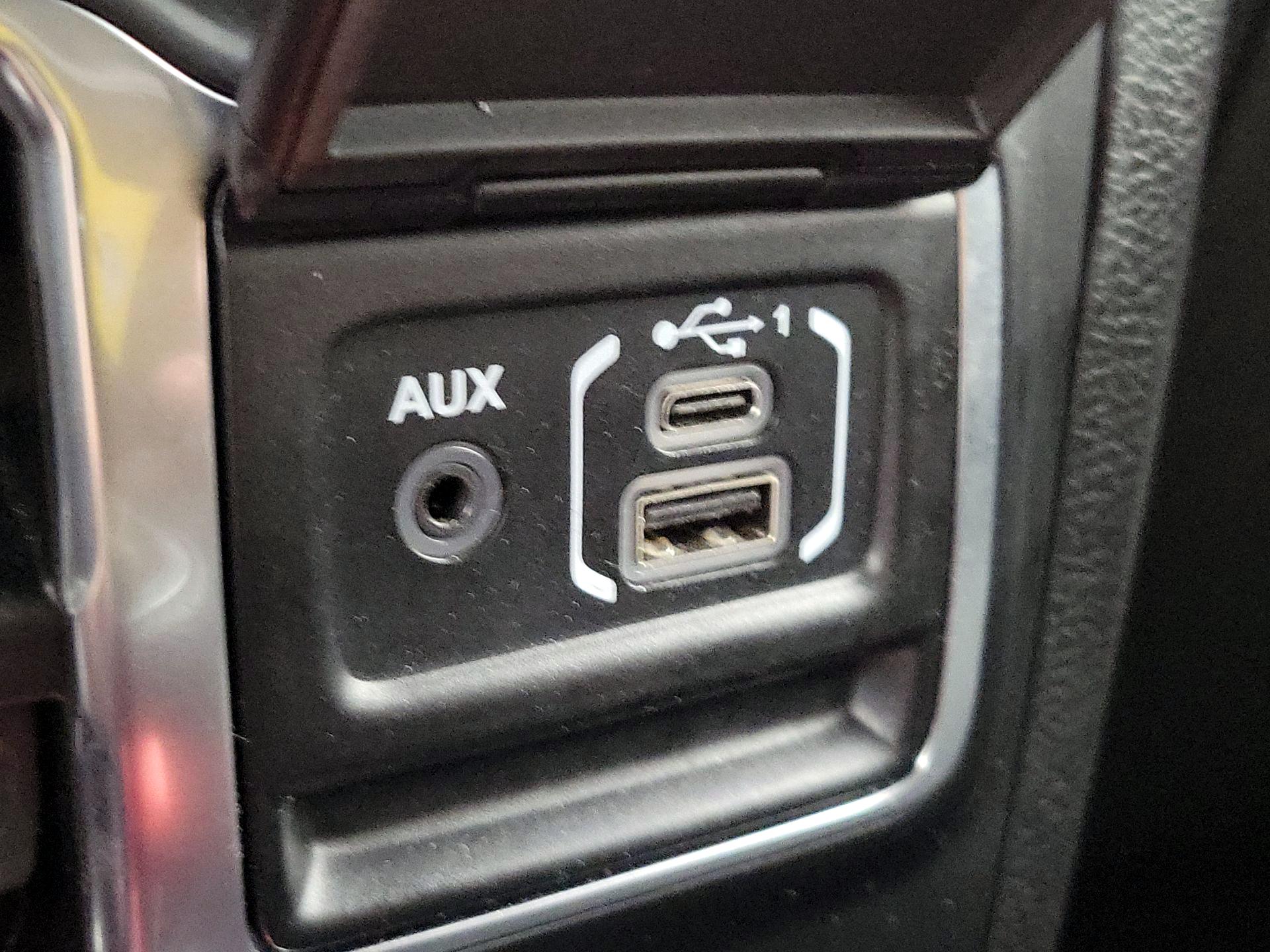 Thumbnail: 2021 Jeep Wrangler - 18