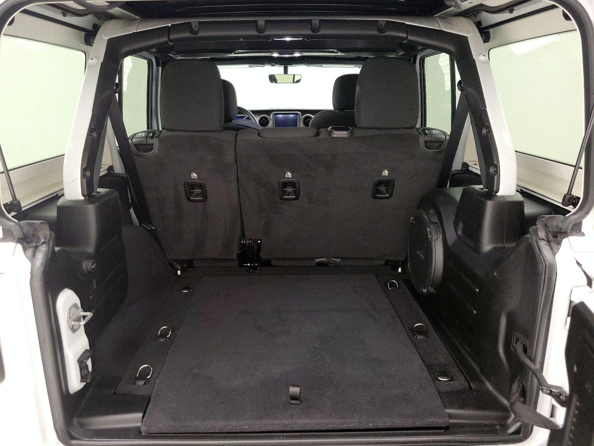 Thumbnail: 2021 Jeep Wrangler - 20