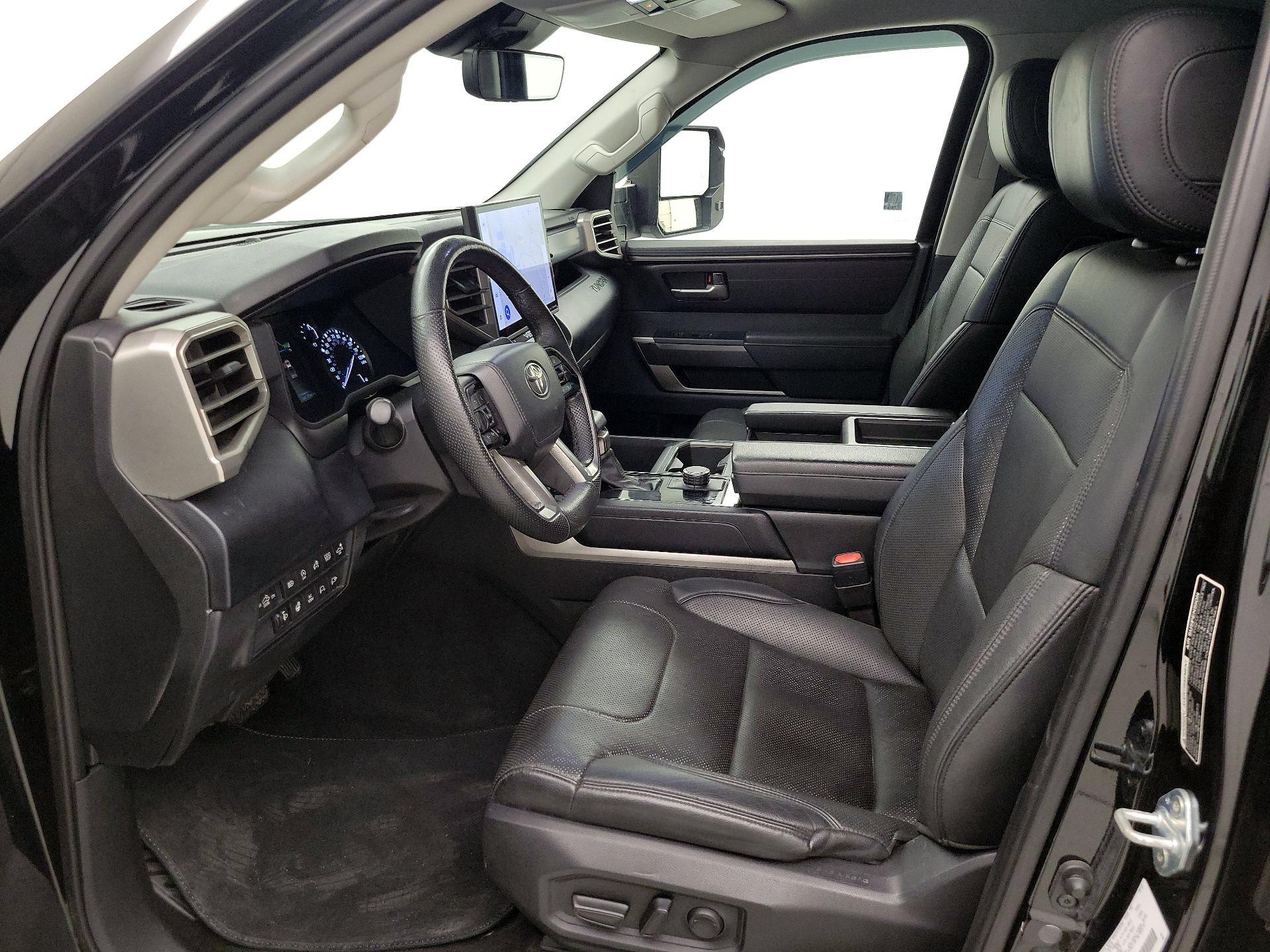 Thumbnail: 2022 Toyota Tundra - 11