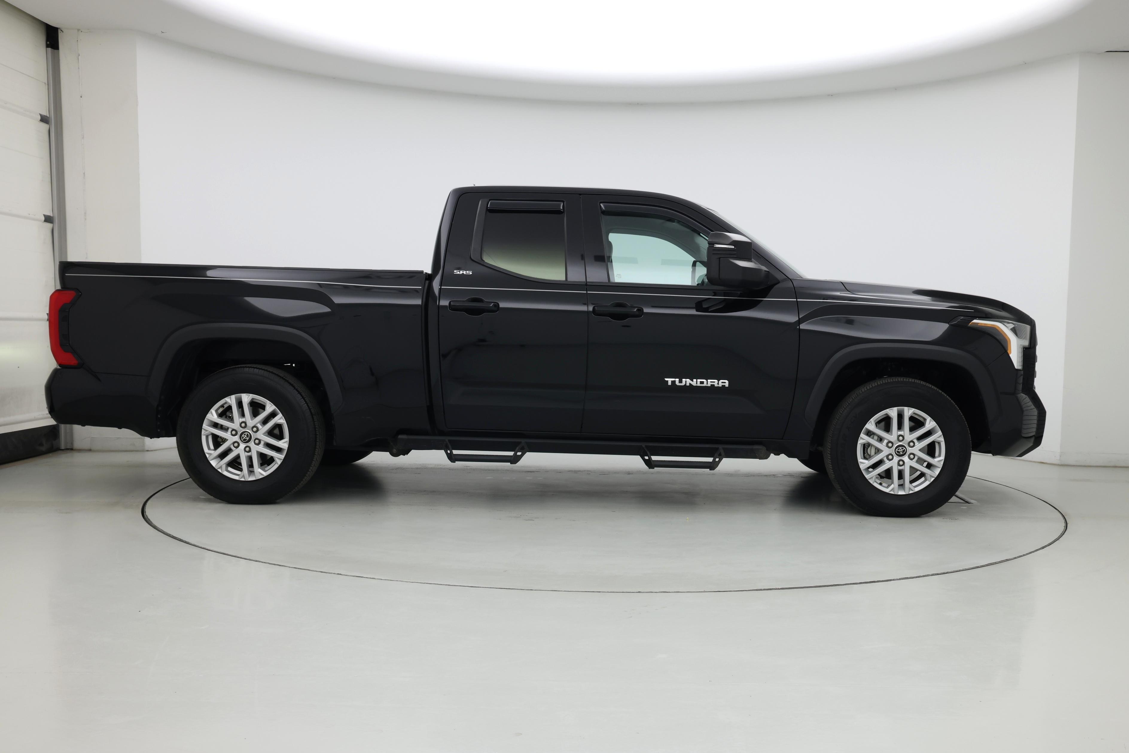 Thumbnail: 2022 Toyota Tundra - 7