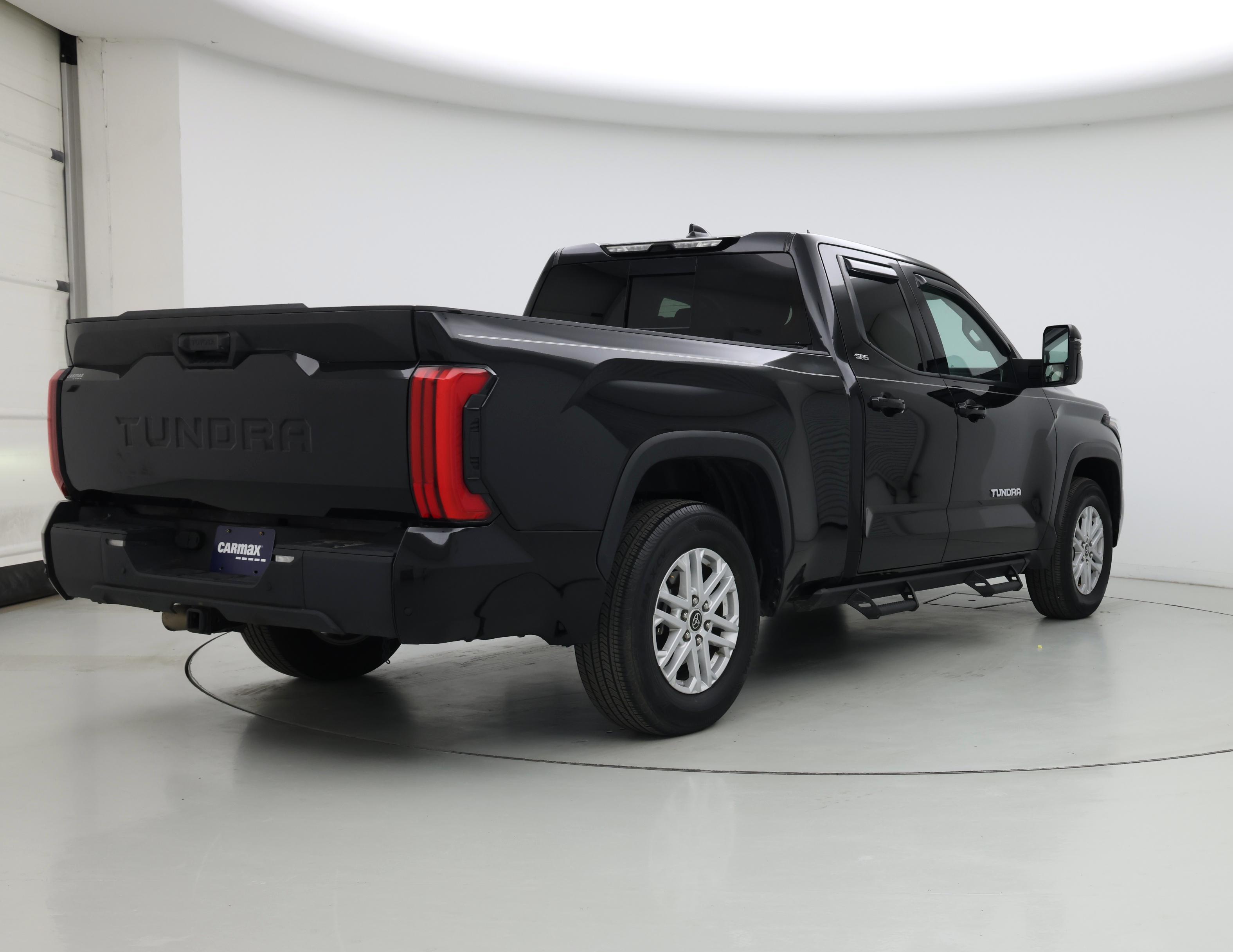 Thumbnail: 2022 Toyota Tundra - 8