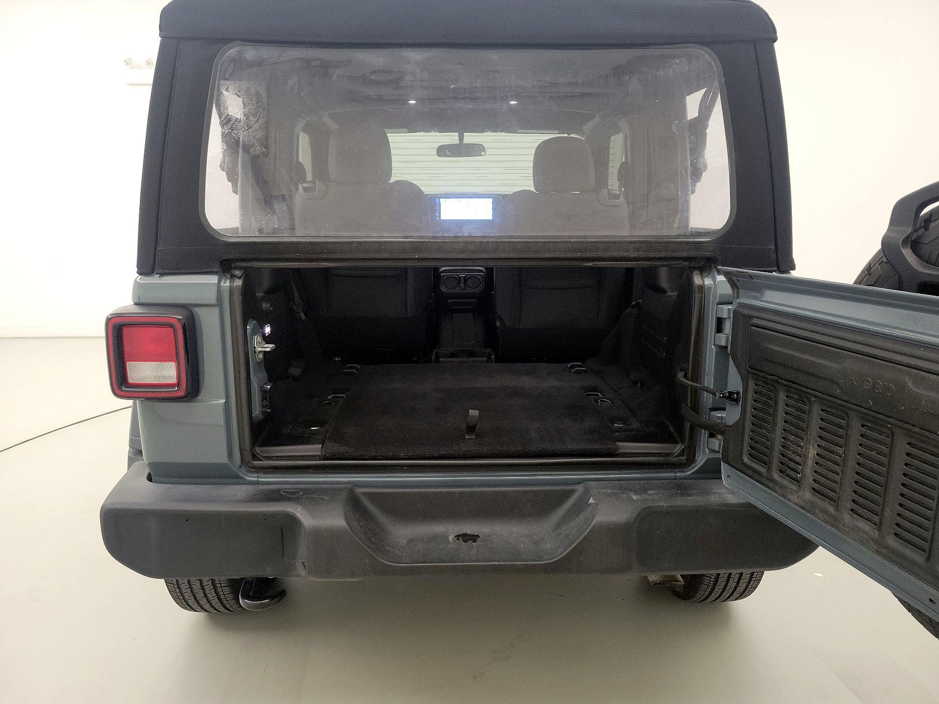 Thumbnail: 2024 Jeep Wrangler - 19