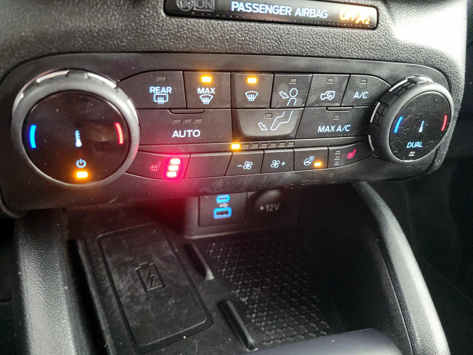 Thumbnail: 2022 Ford Bronco Sport - 17