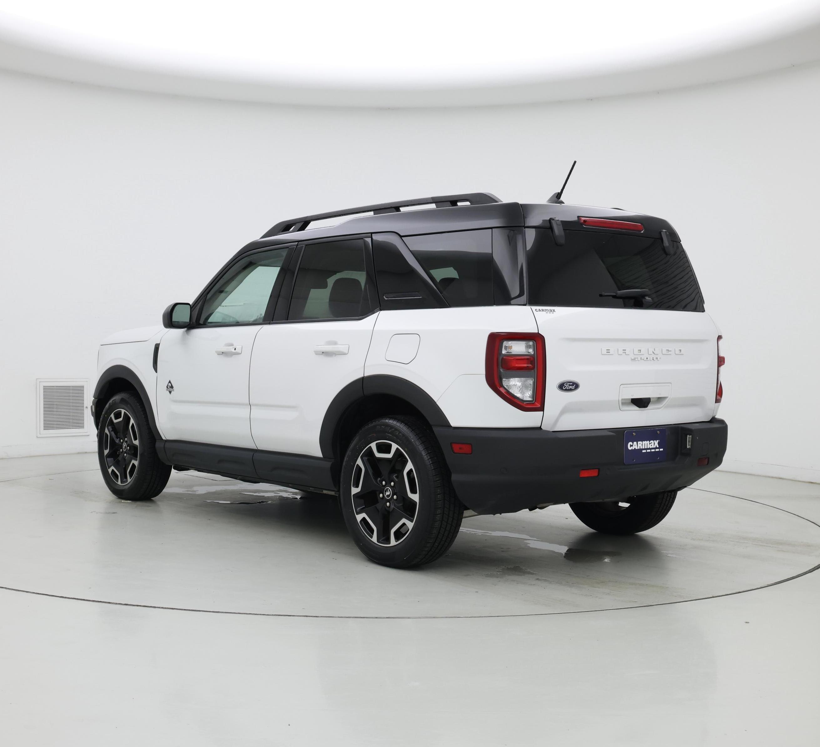 Thumbnail: 2022 Ford Bronco Sport - 2