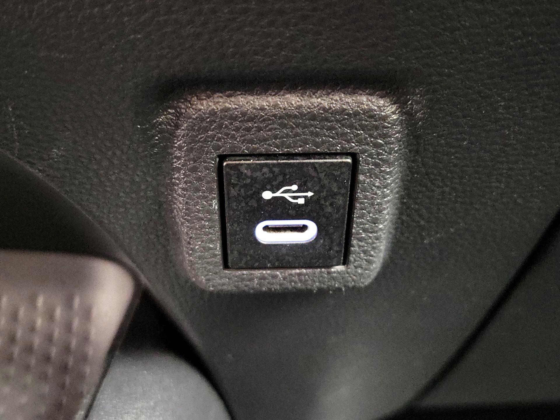 Thumbnail: 2024 Toyota Corolla - 18