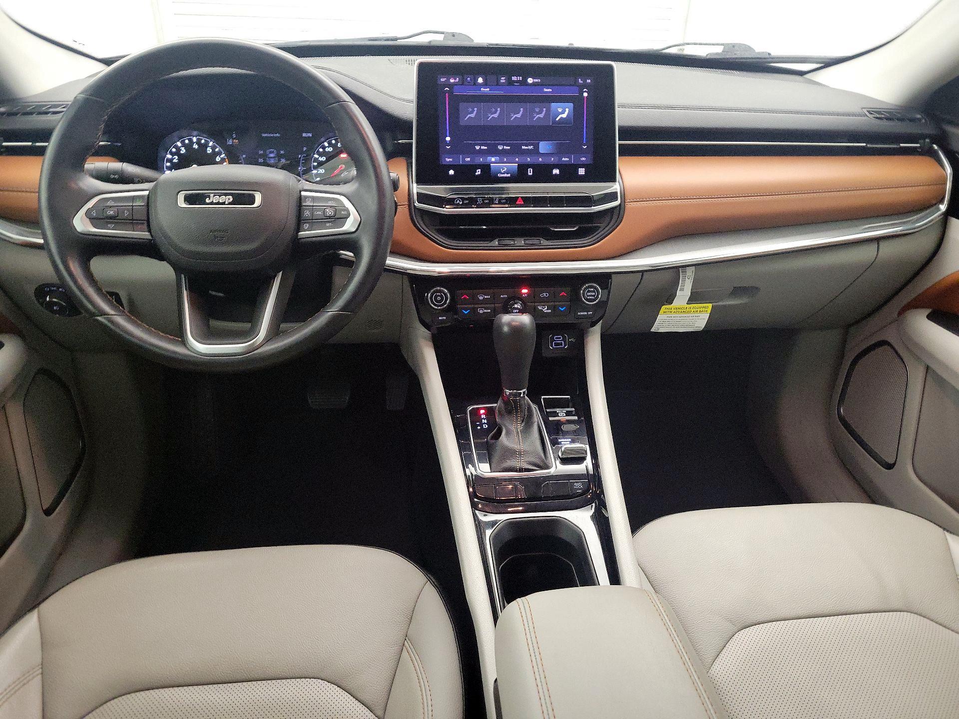 Thumbnail: 2022 Jeep Compass - 9