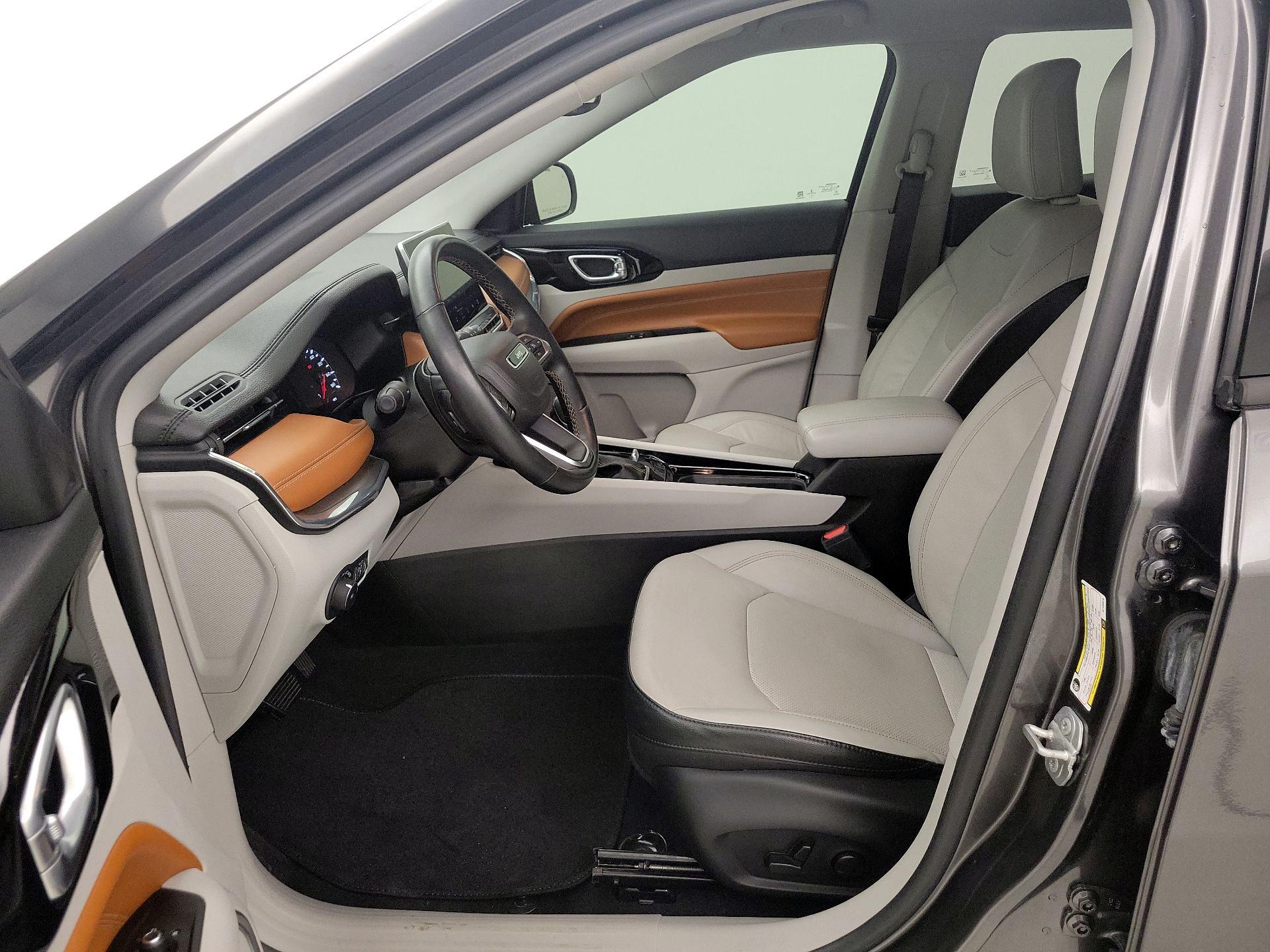 Thumbnail: 2022 Jeep Compass - 11