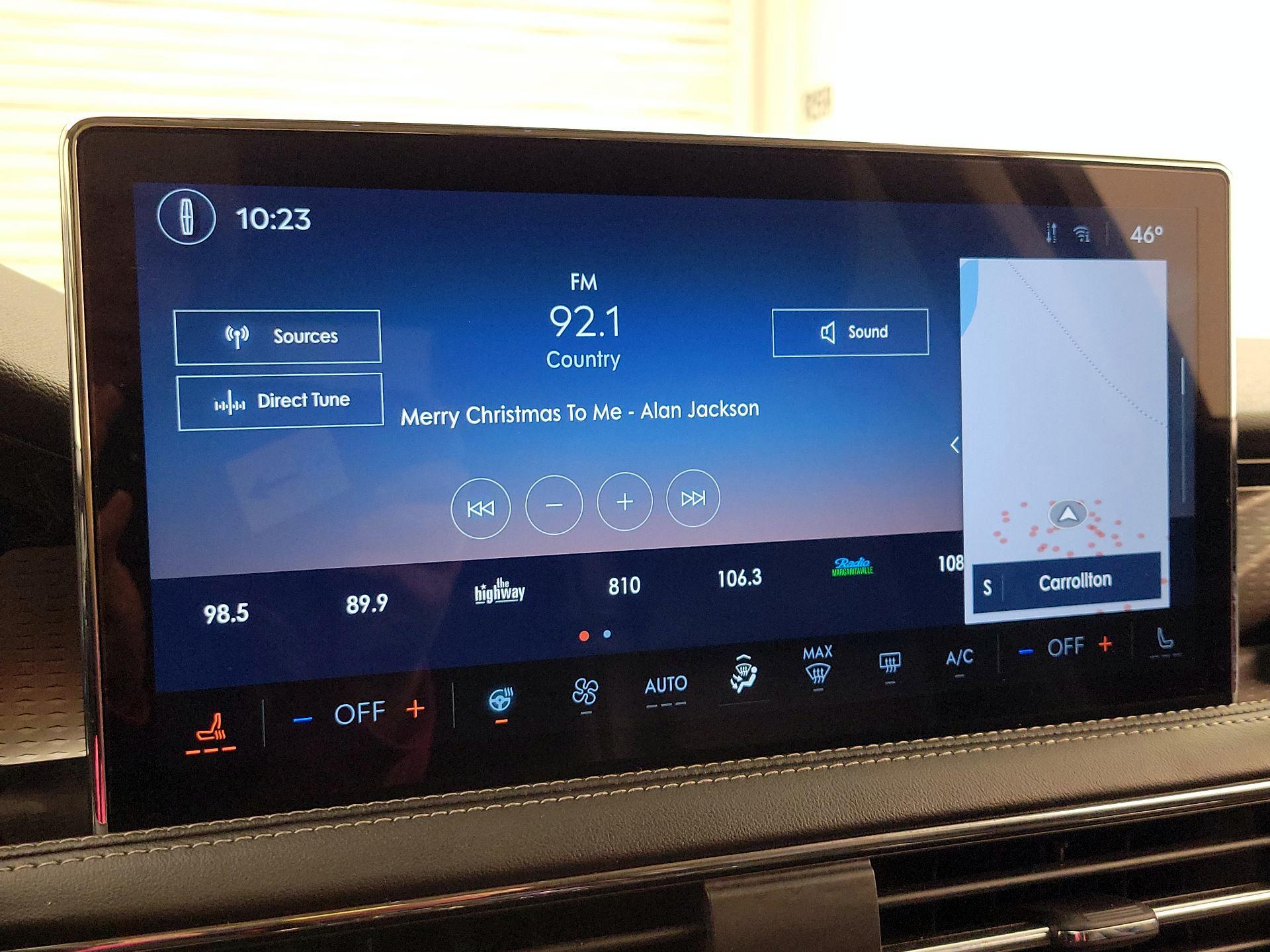 Thumbnail: 2023 Lincoln Corsair - 16