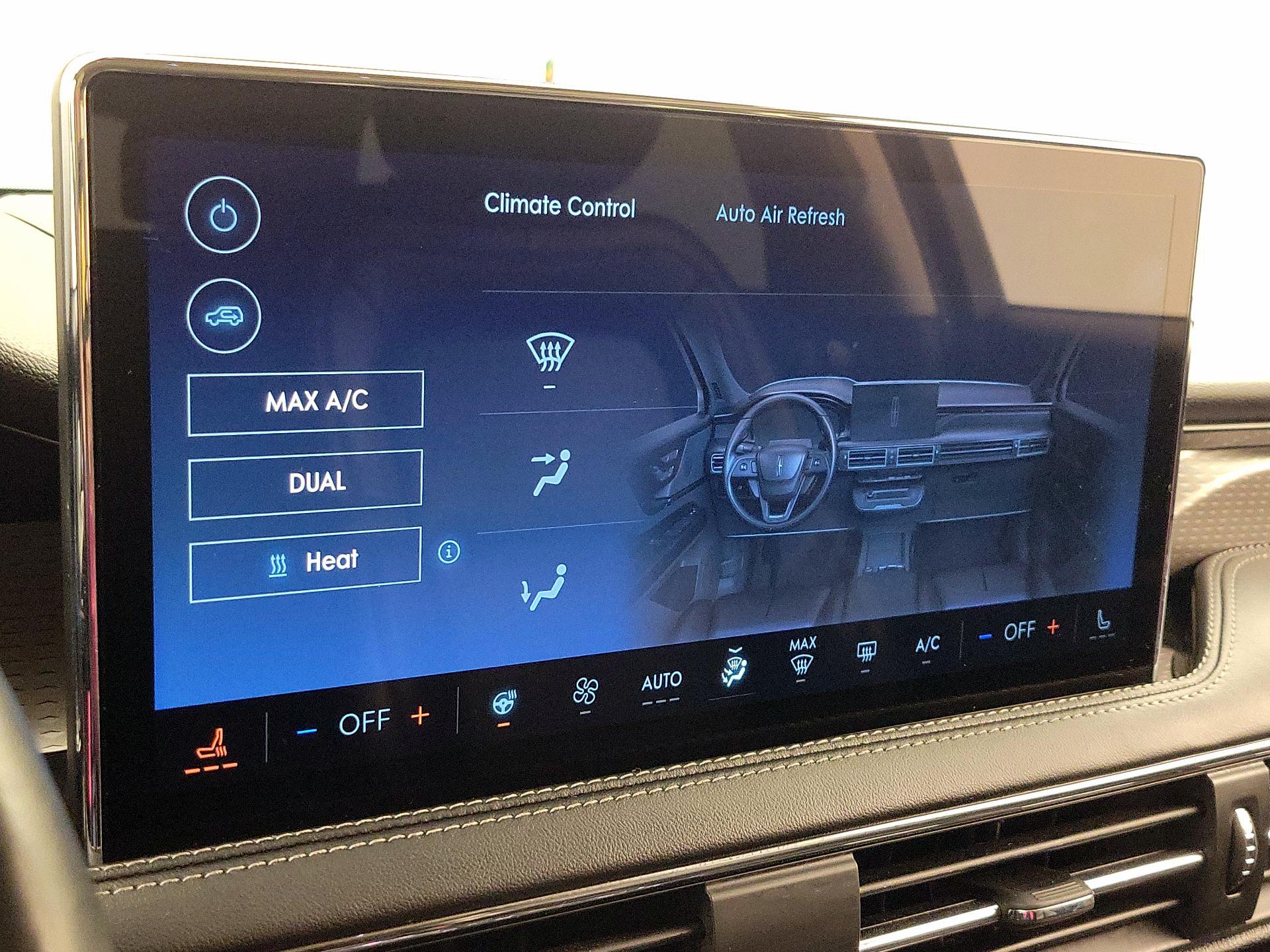 Thumbnail: 2023 Lincoln Corsair - 17