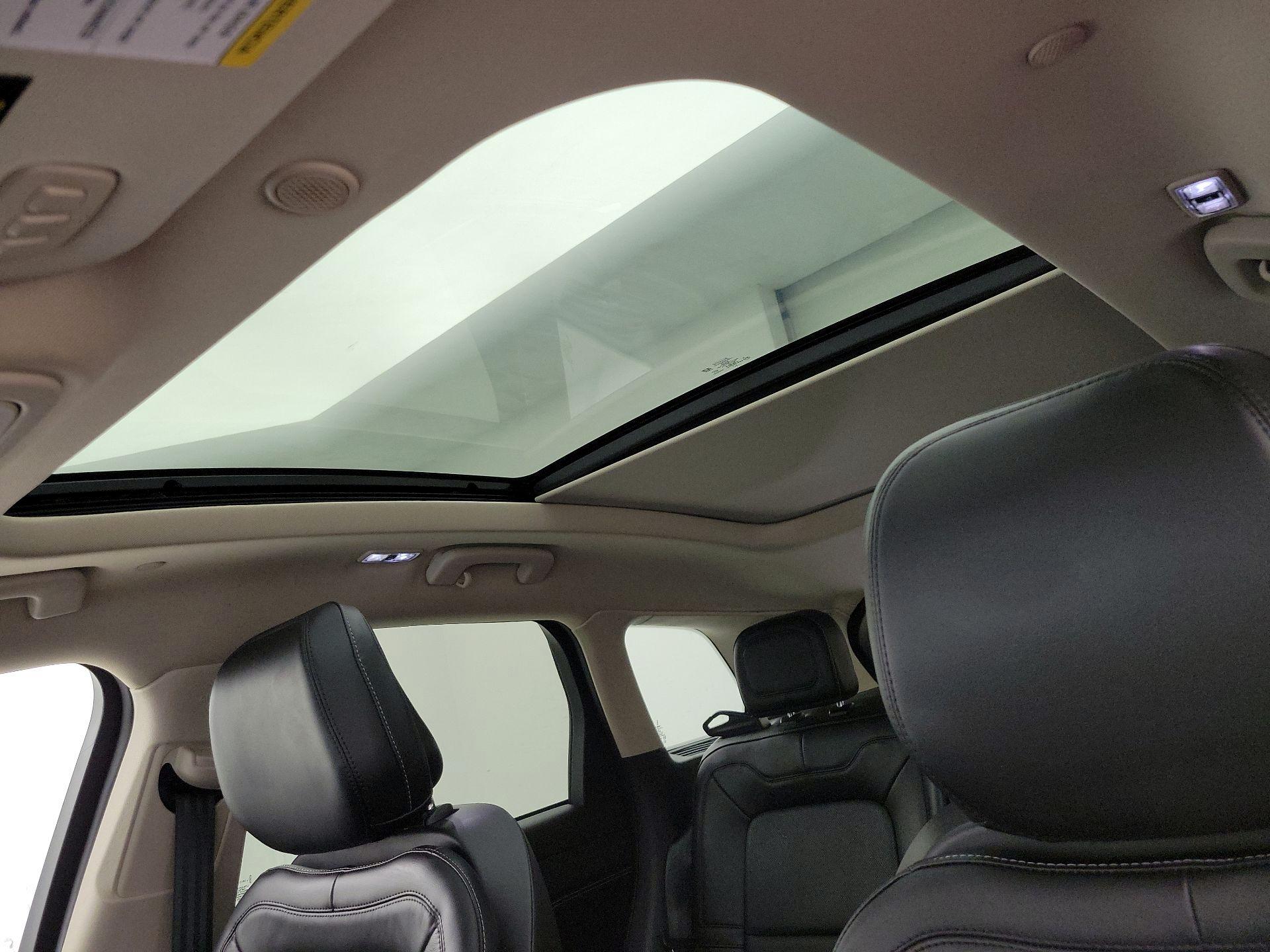 Thumbnail: 2023 Lincoln Corsair - 20