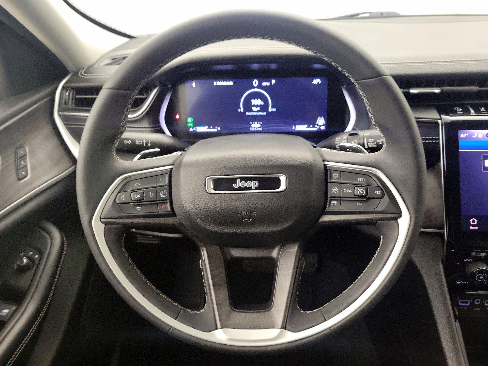 Thumbnail: 2023 Jeep Grand Cherokee - 10