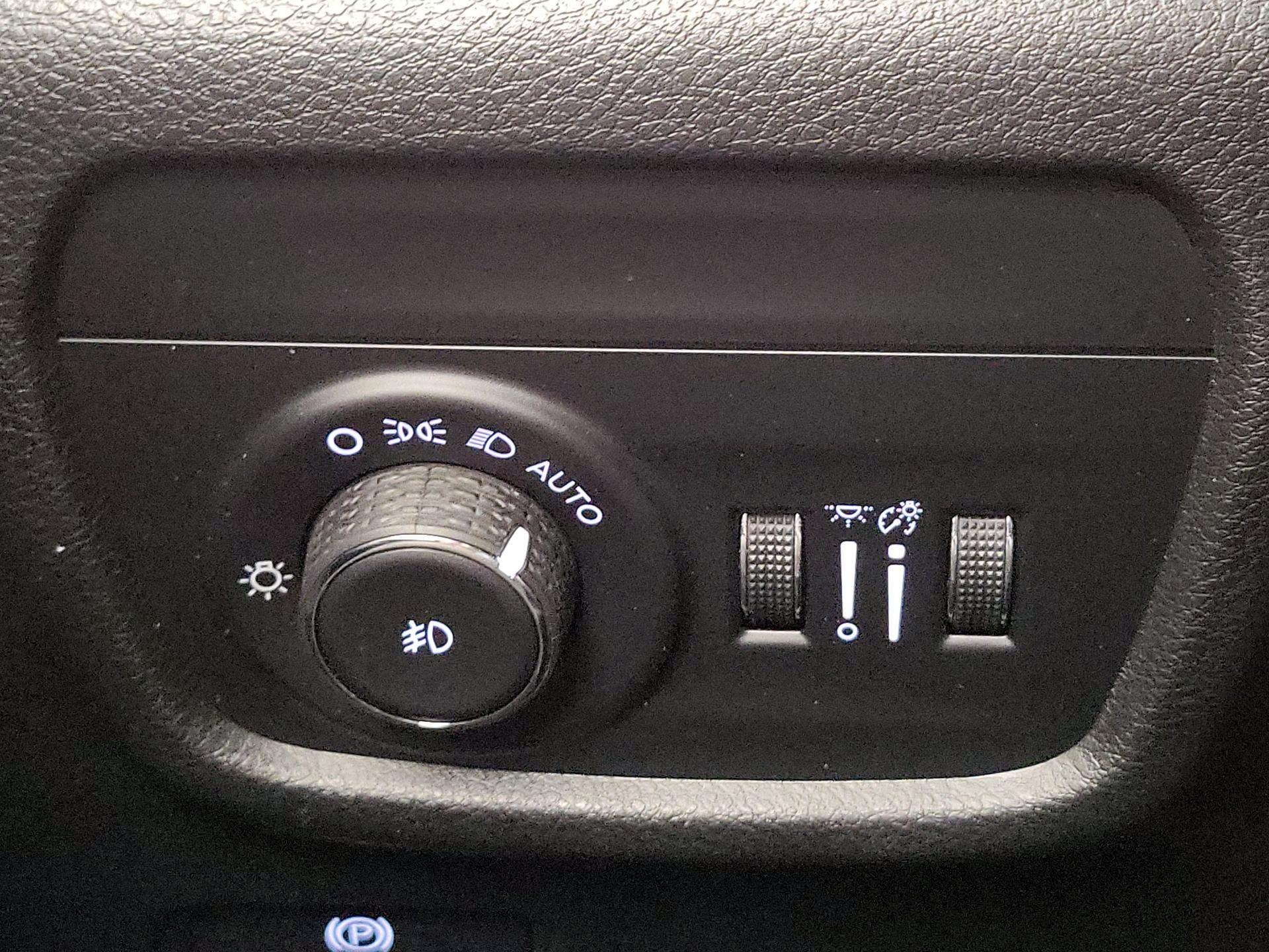 Thumbnail: 2023 Jeep Grand Cherokee - 13