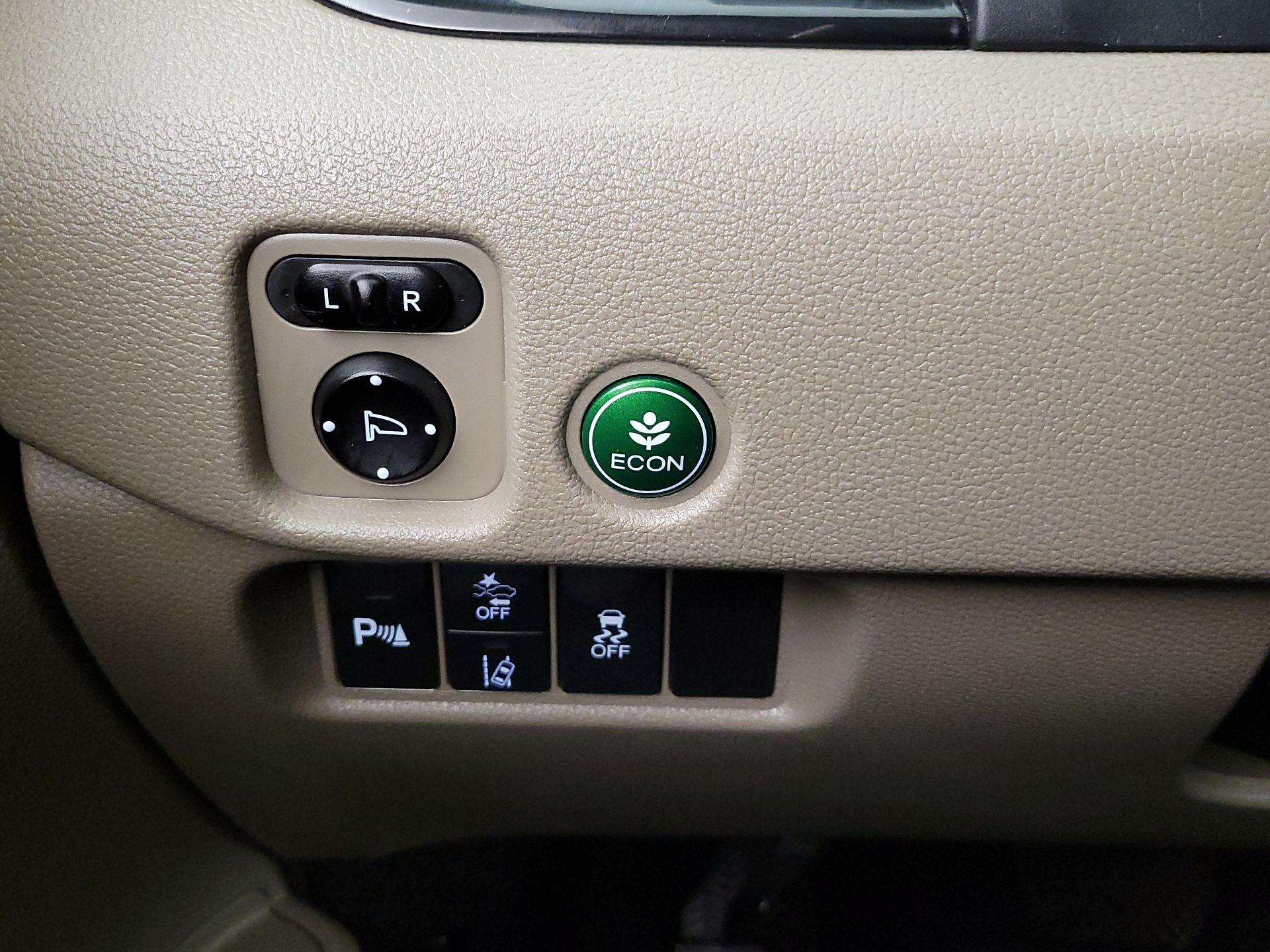 Thumbnail: 2020 Honda Pilot - 13