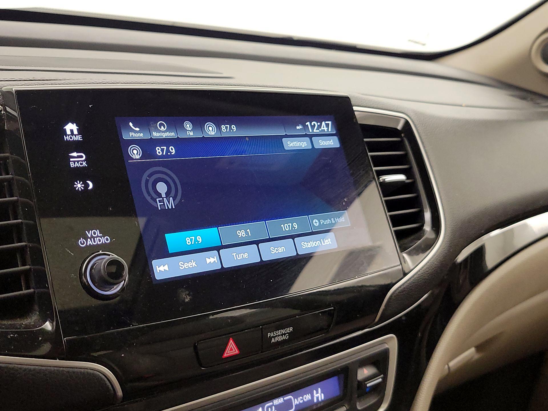 Thumbnail: 2020 Honda Pilot - 16