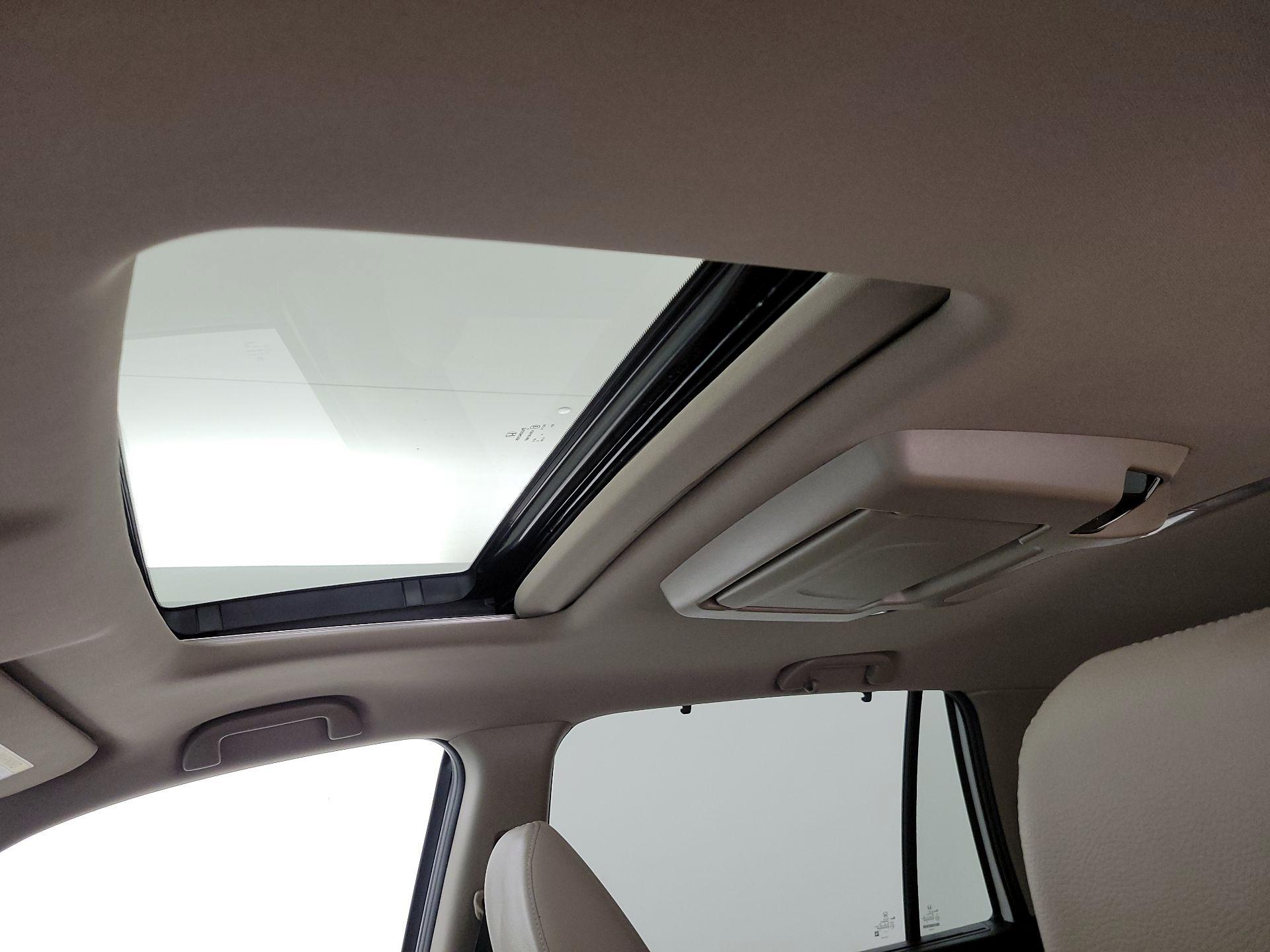 Thumbnail: 2020 Honda Pilot - 20