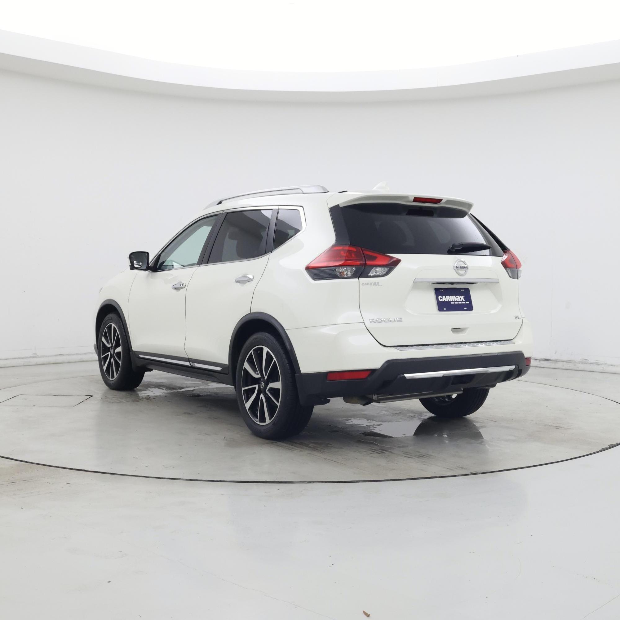 Thumbnail: 2017 Nissan Rogue - 2