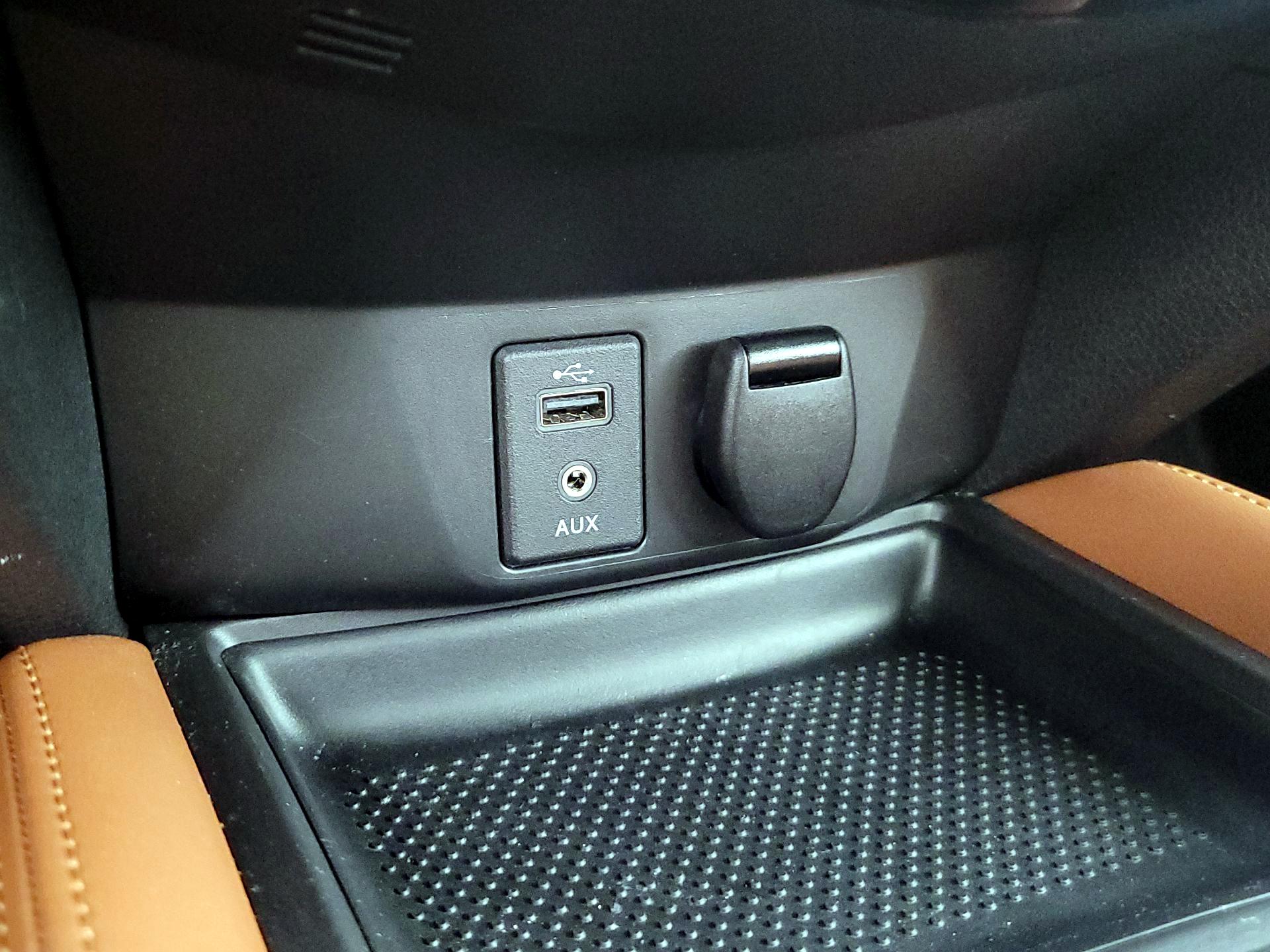 Thumbnail: 2017 Nissan Rogue - 19