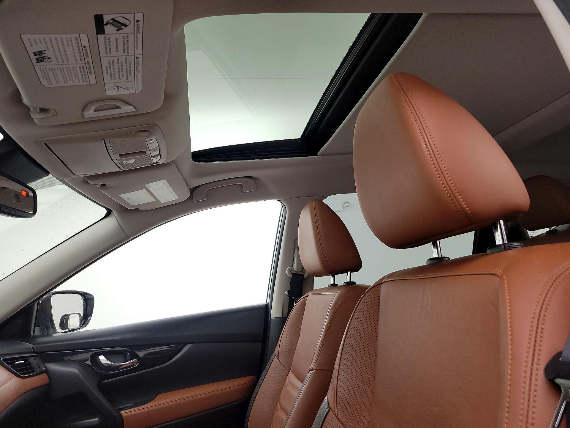 Thumbnail: 2017 Nissan Rogue - 20