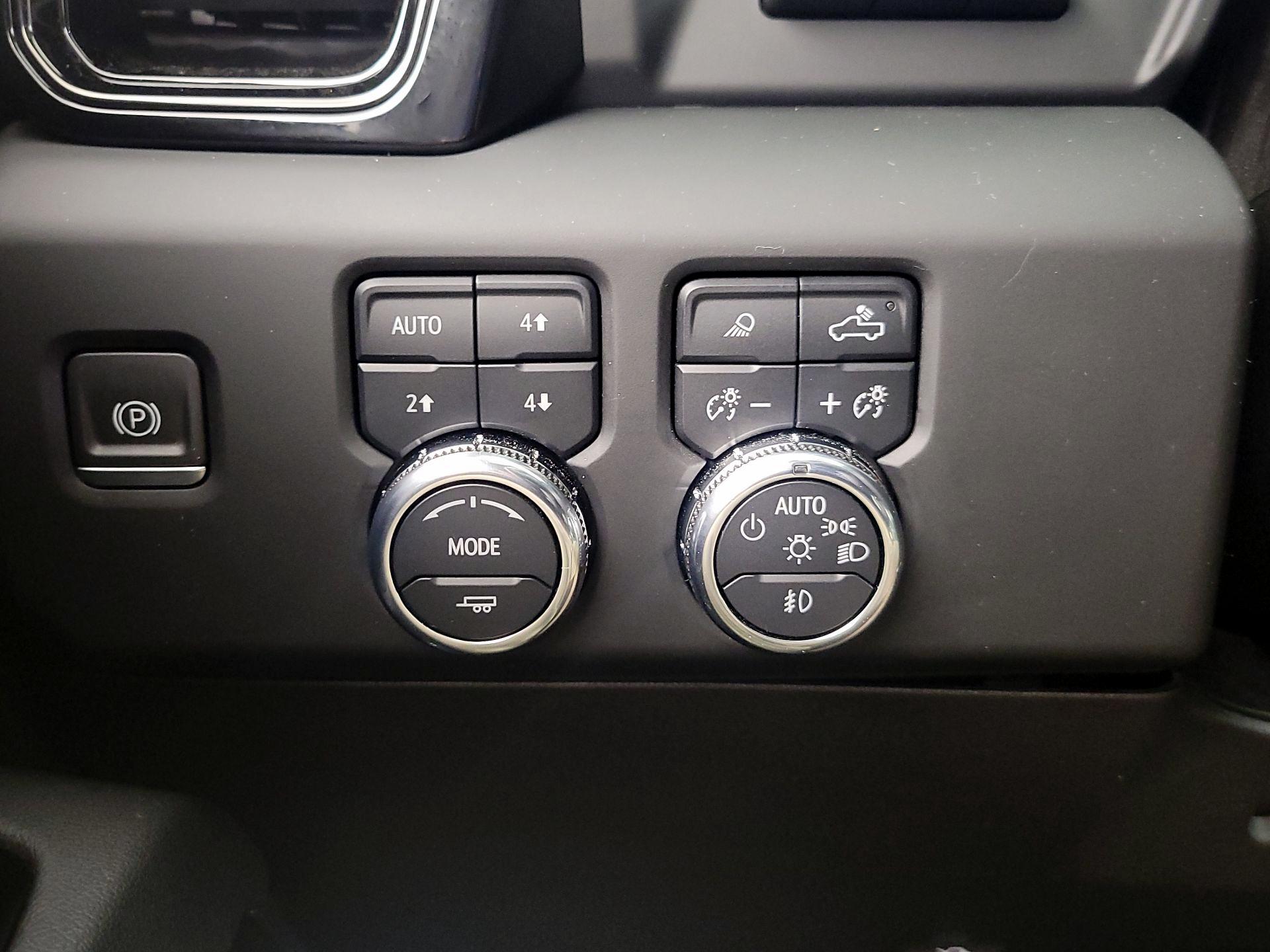 Thumbnail: 2024 GMC Sierra 2500 - 13