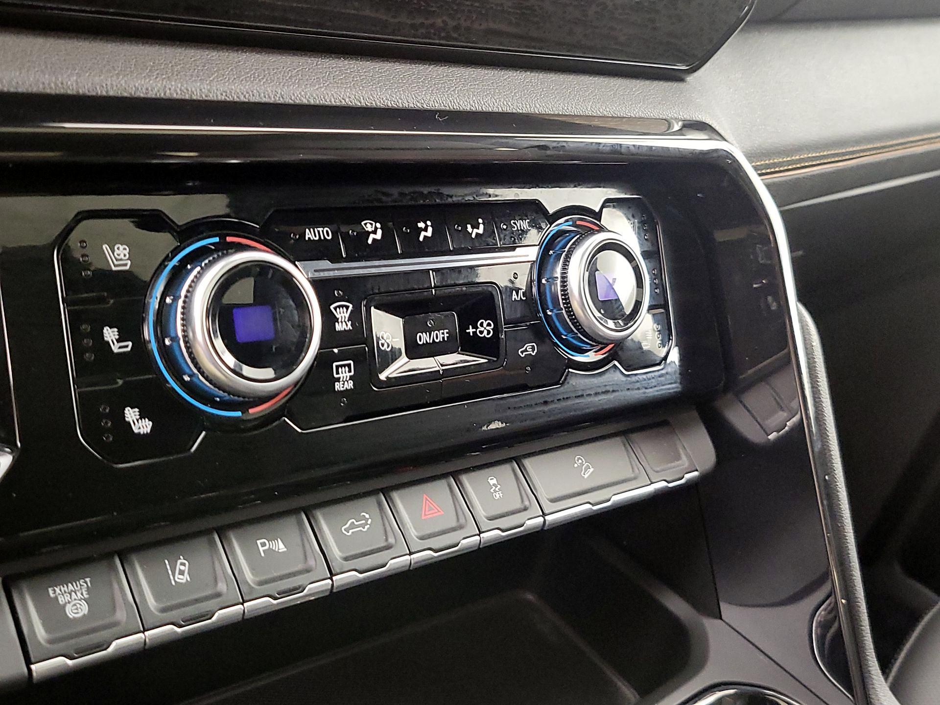 Thumbnail: 2024 GMC Sierra 2500 - 16