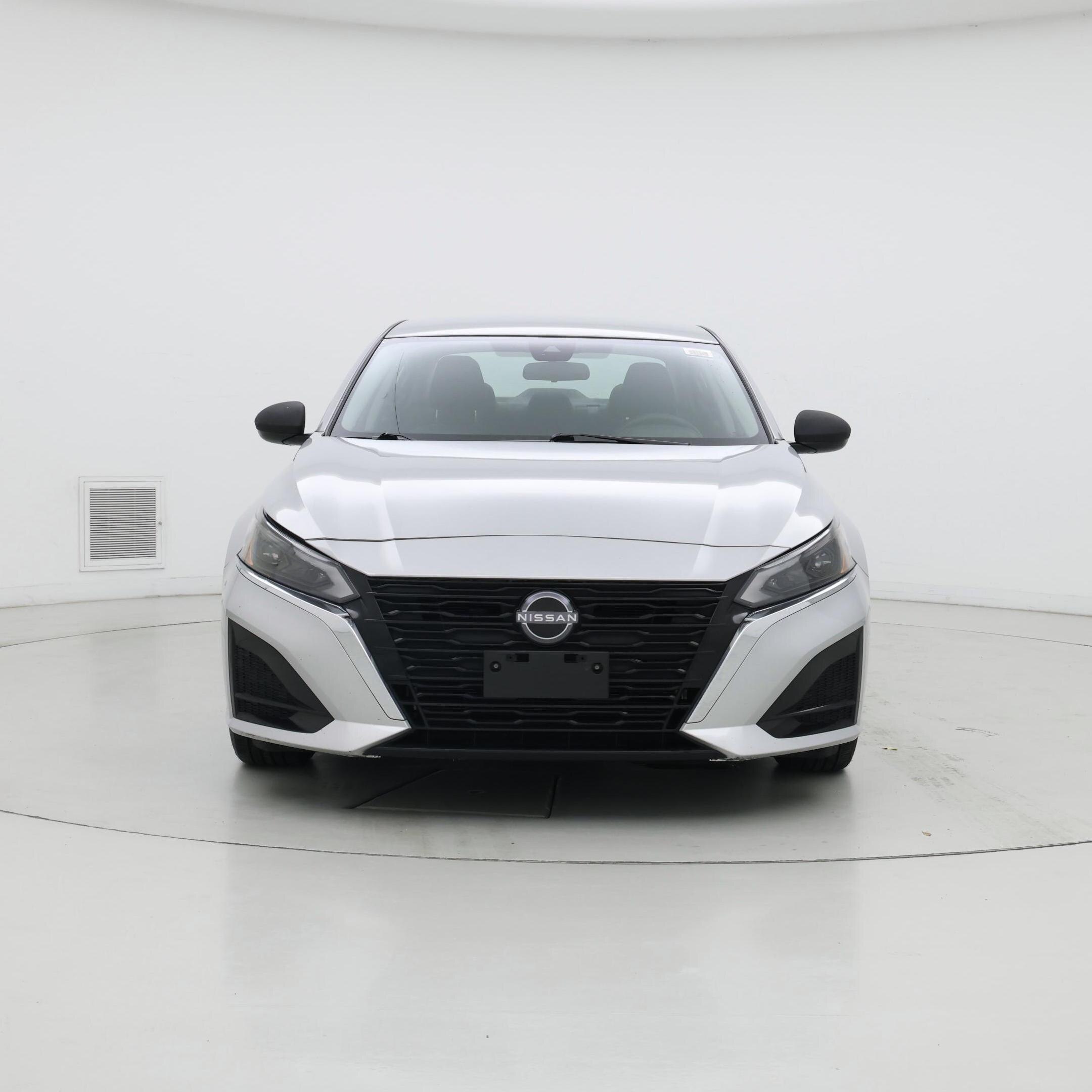 Thumbnail: 2023 Nissan Altima - 5