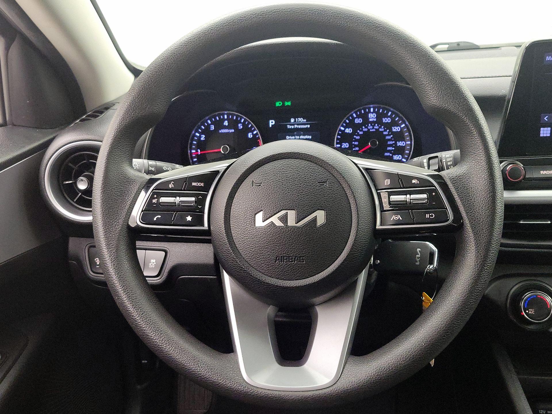 Thumbnail: 2023 Kia Forte - 10