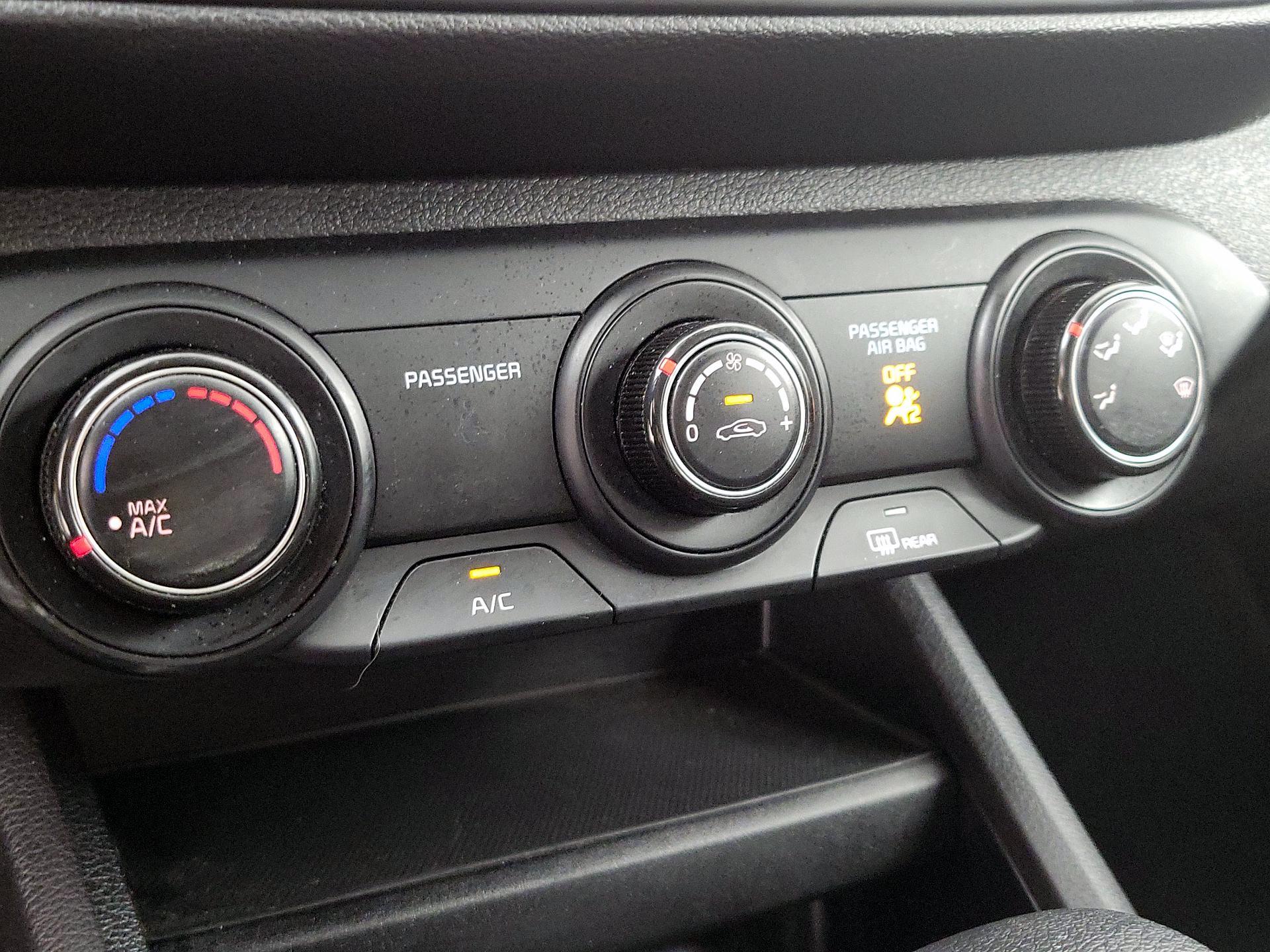 Thumbnail: 2023 Kia Forte - 16