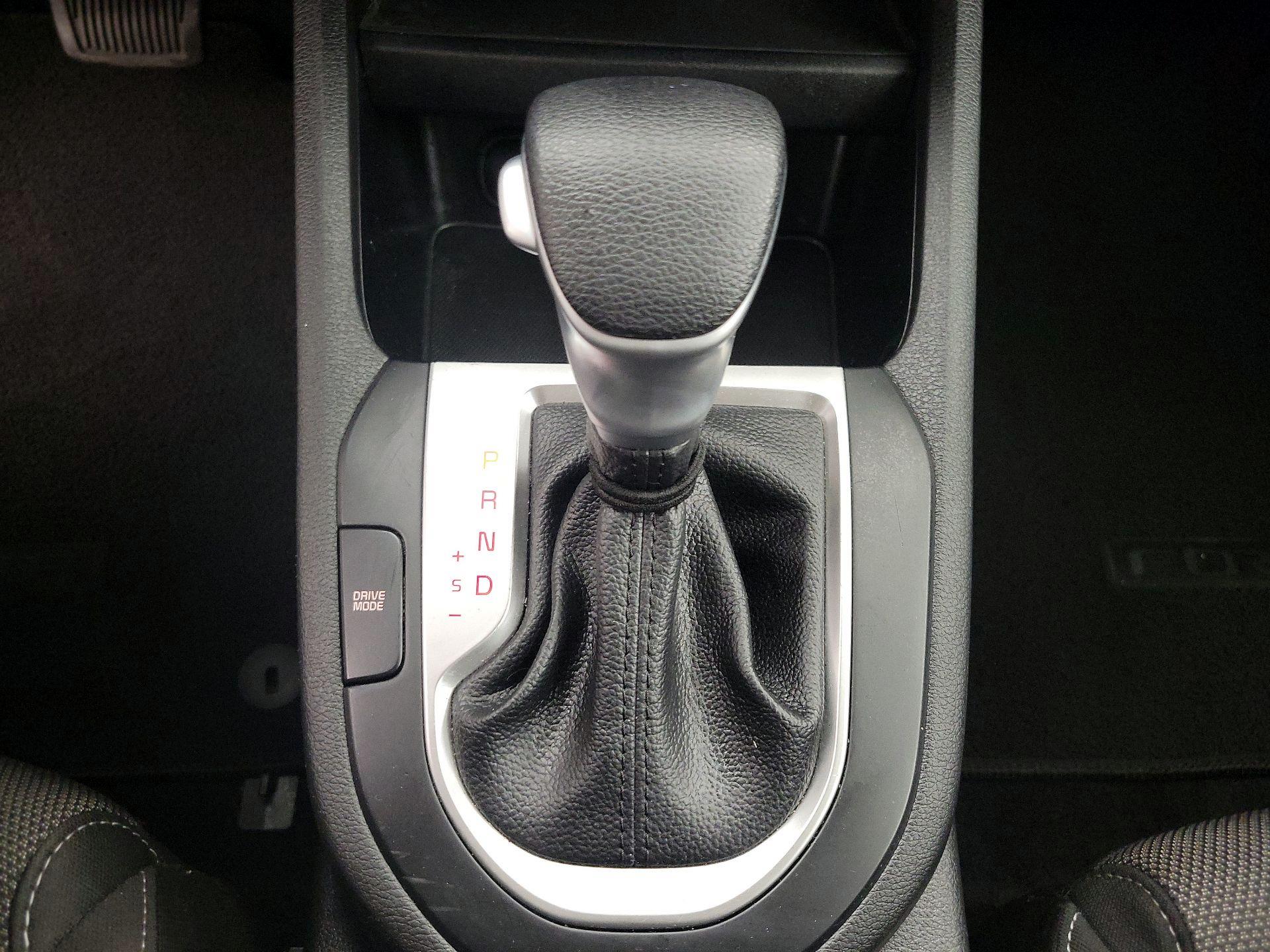 Thumbnail: 2023 Kia Forte - 17