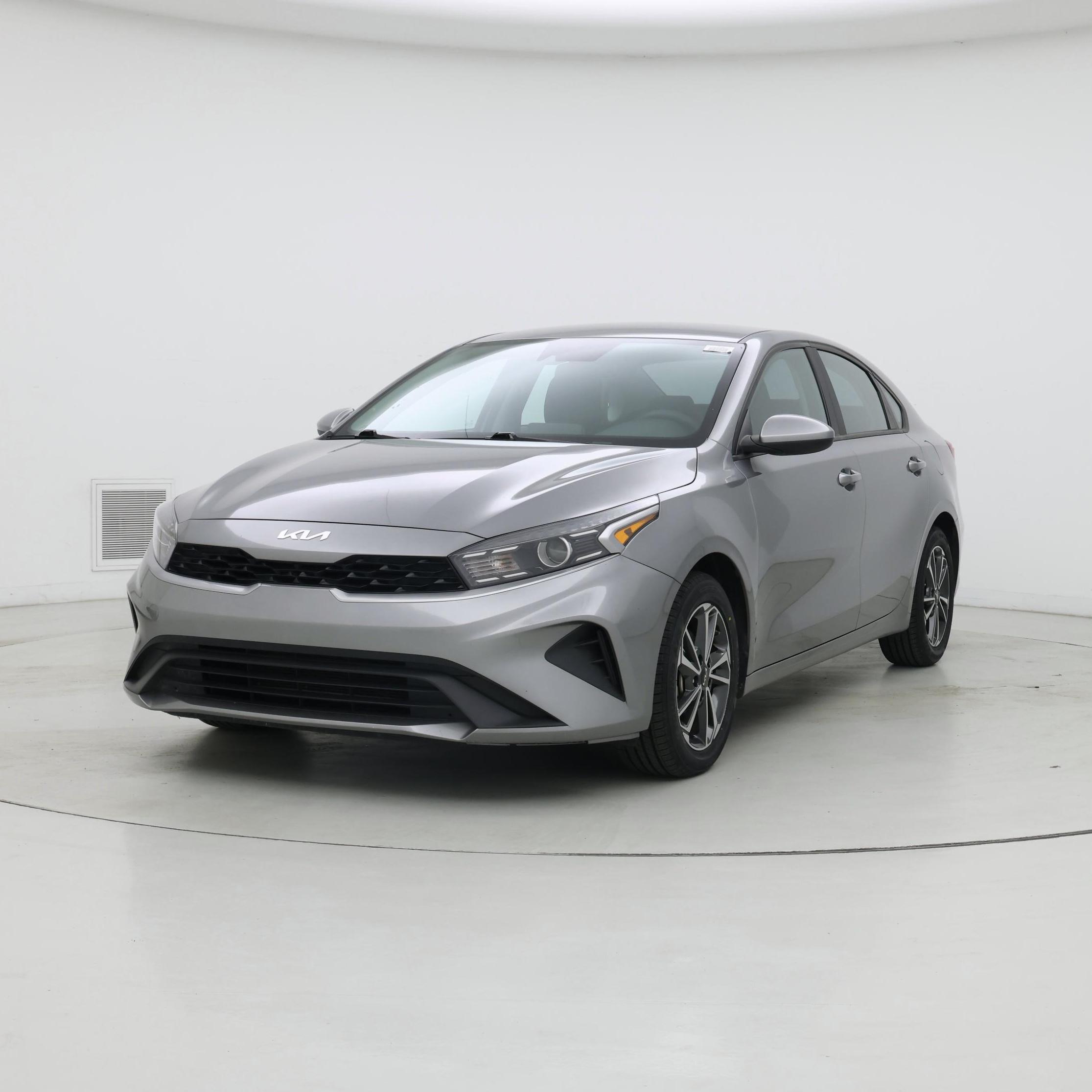 Thumbnail: 2023 Kia Forte - 4