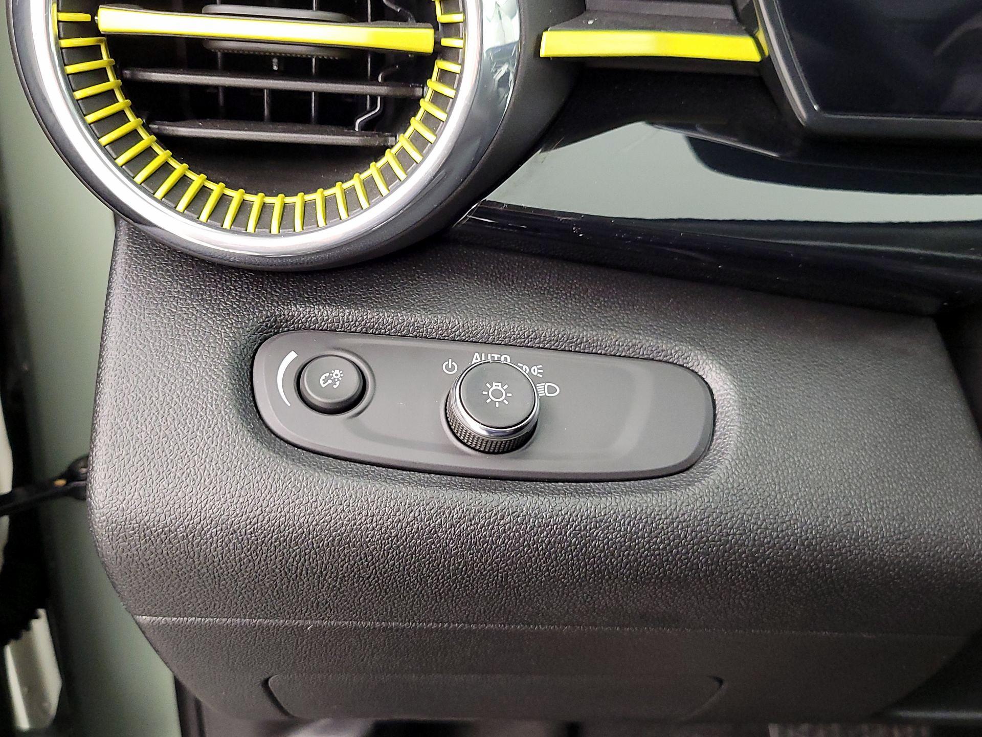 Thumbnail: 2025 Chevrolet Trax - 13