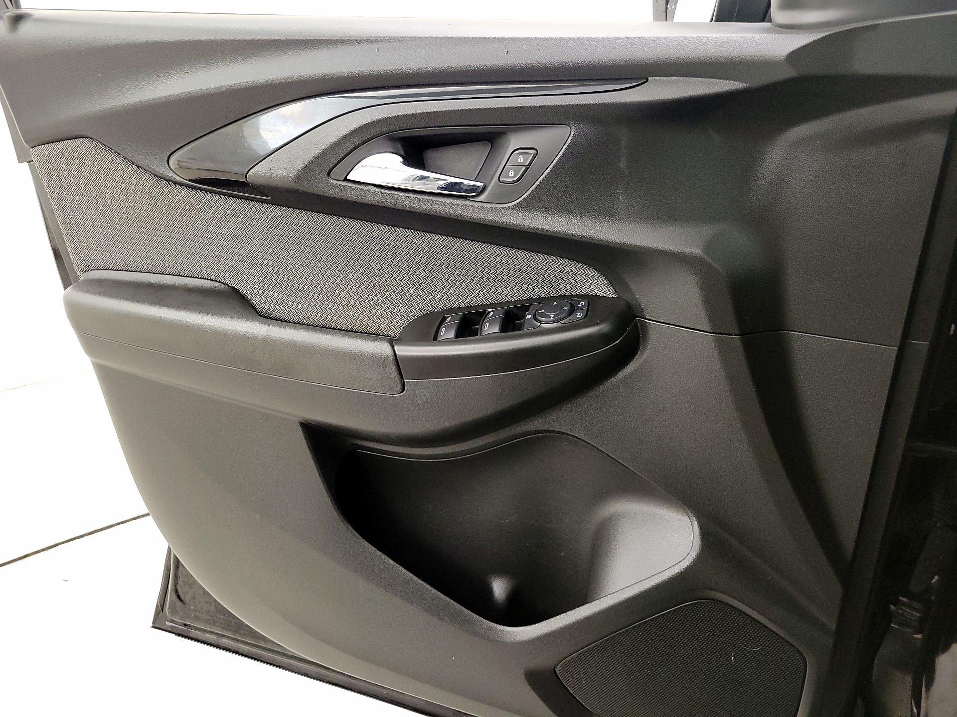 Thumbnail: 2021 Chevrolet TrailBlazer - 12