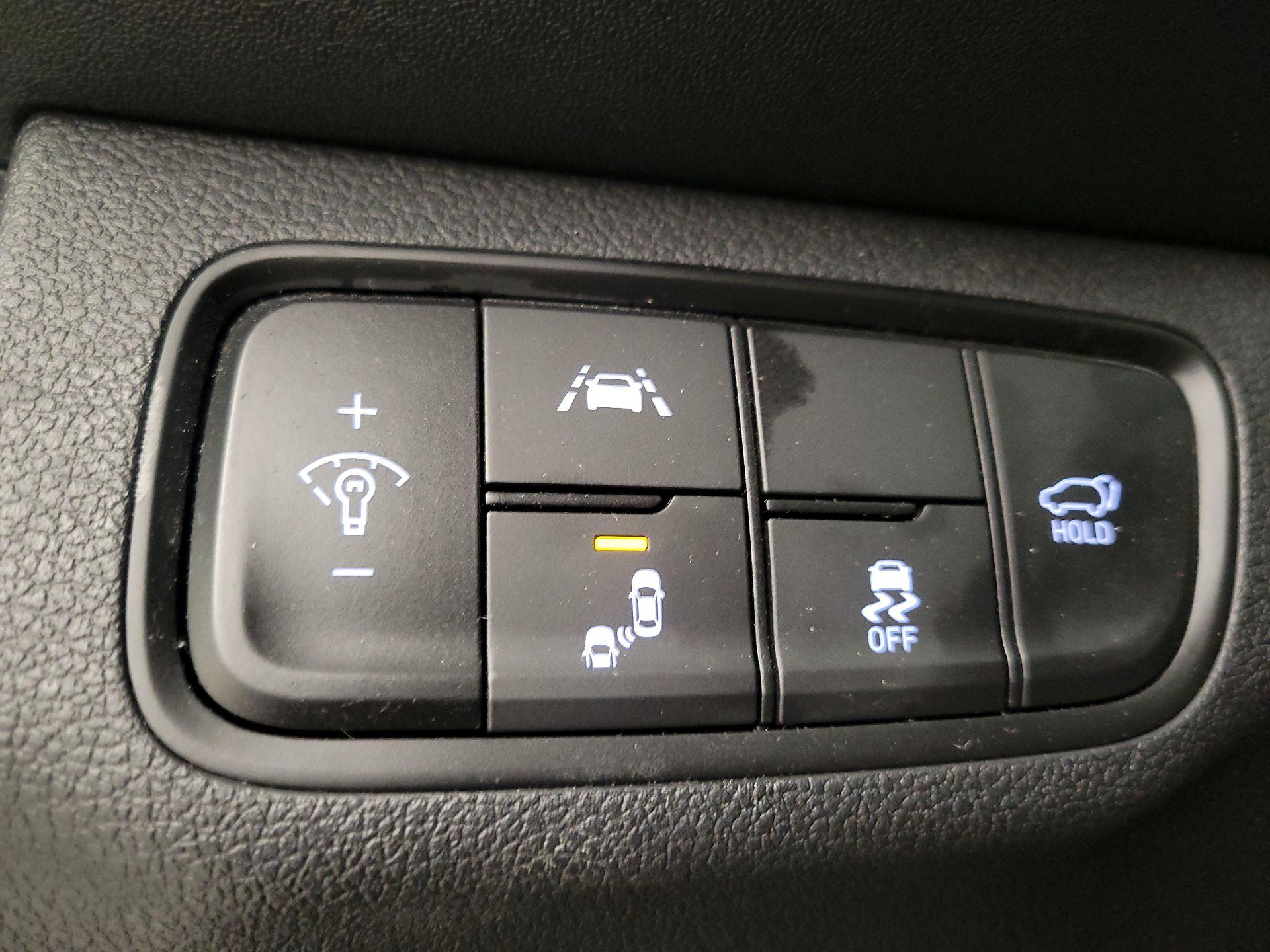 Thumbnail: 2020 Hyundai Santa Fe - 13