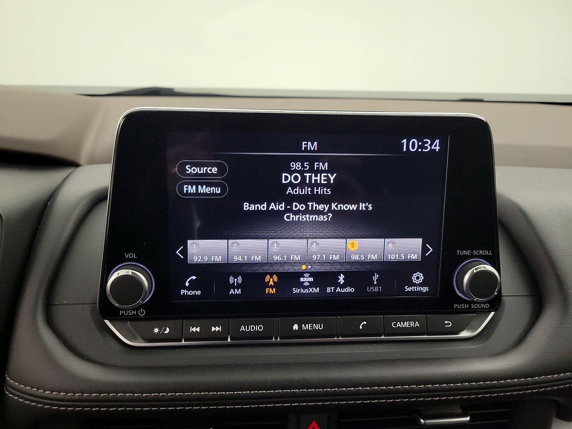 Thumbnail: 2023 Nissan Rogue - 15