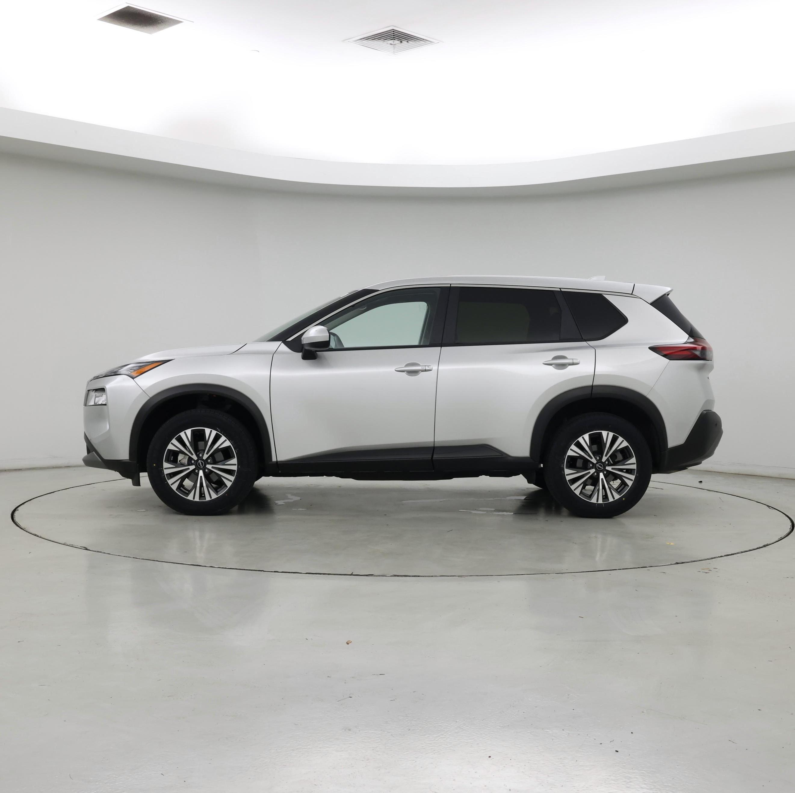 Thumbnail: 2023 Nissan Rogue - 3