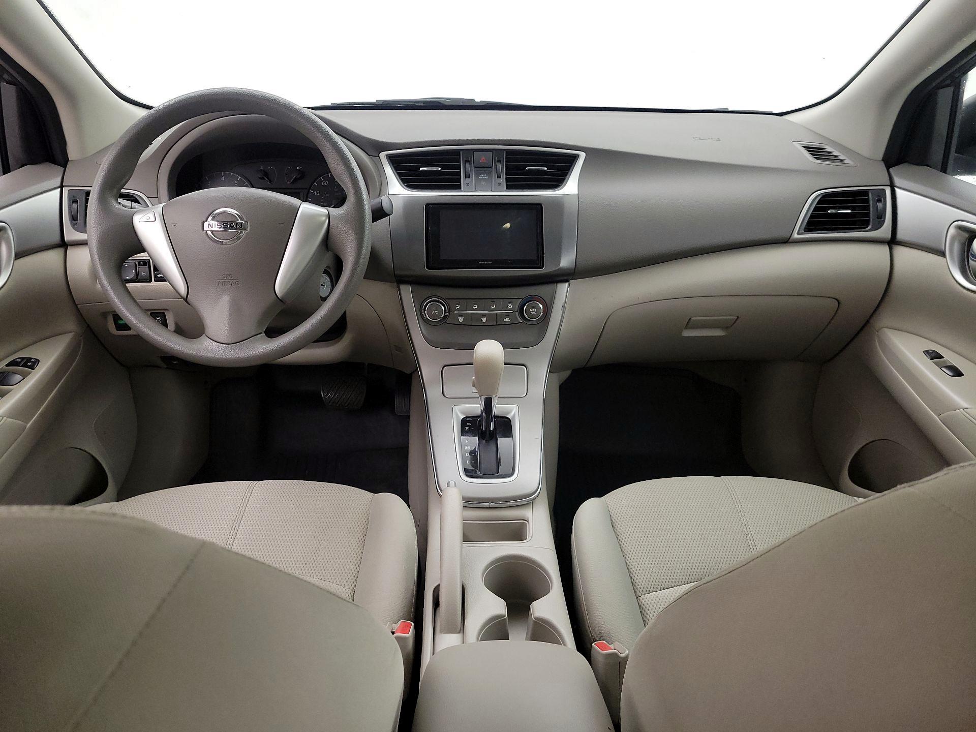 Thumbnail: 2014 Nissan Sentra - 9