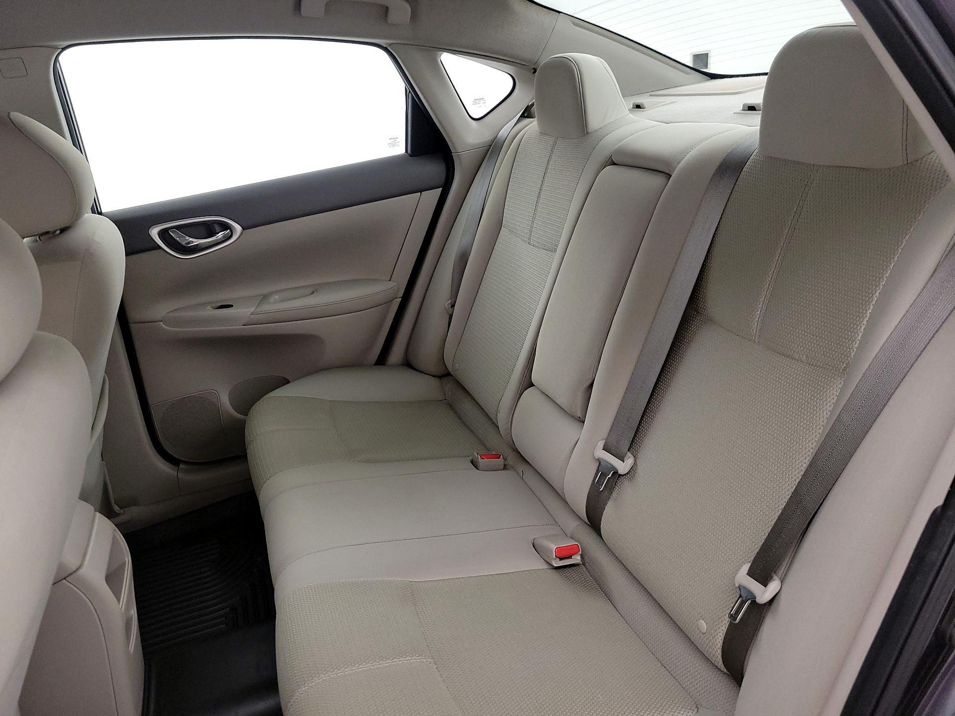 Thumbnail: 2014 Nissan Sentra - 17