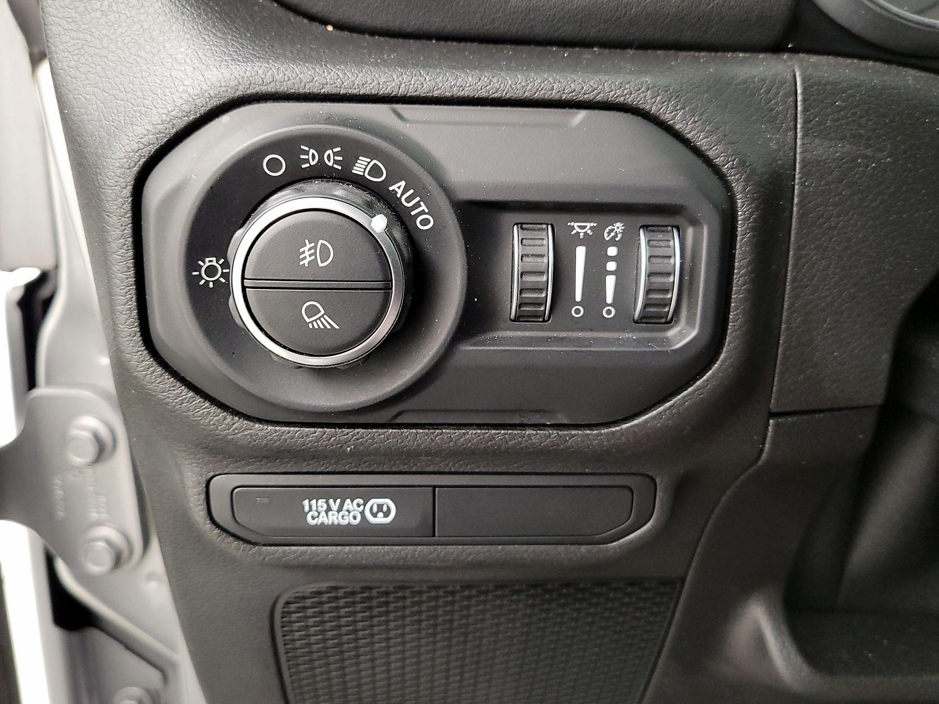 Thumbnail: 2020 Jeep Gladiator - 13