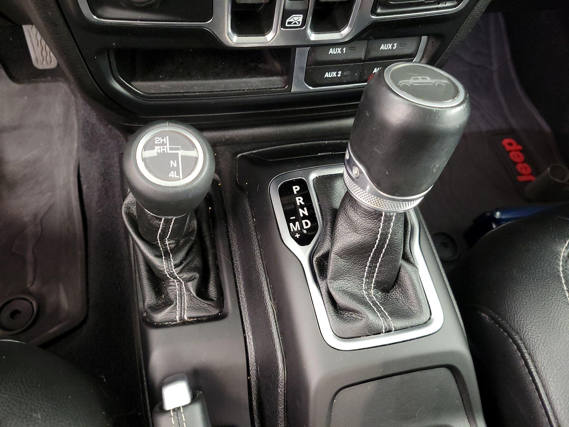 Thumbnail: 2020 Jeep Gladiator - 18