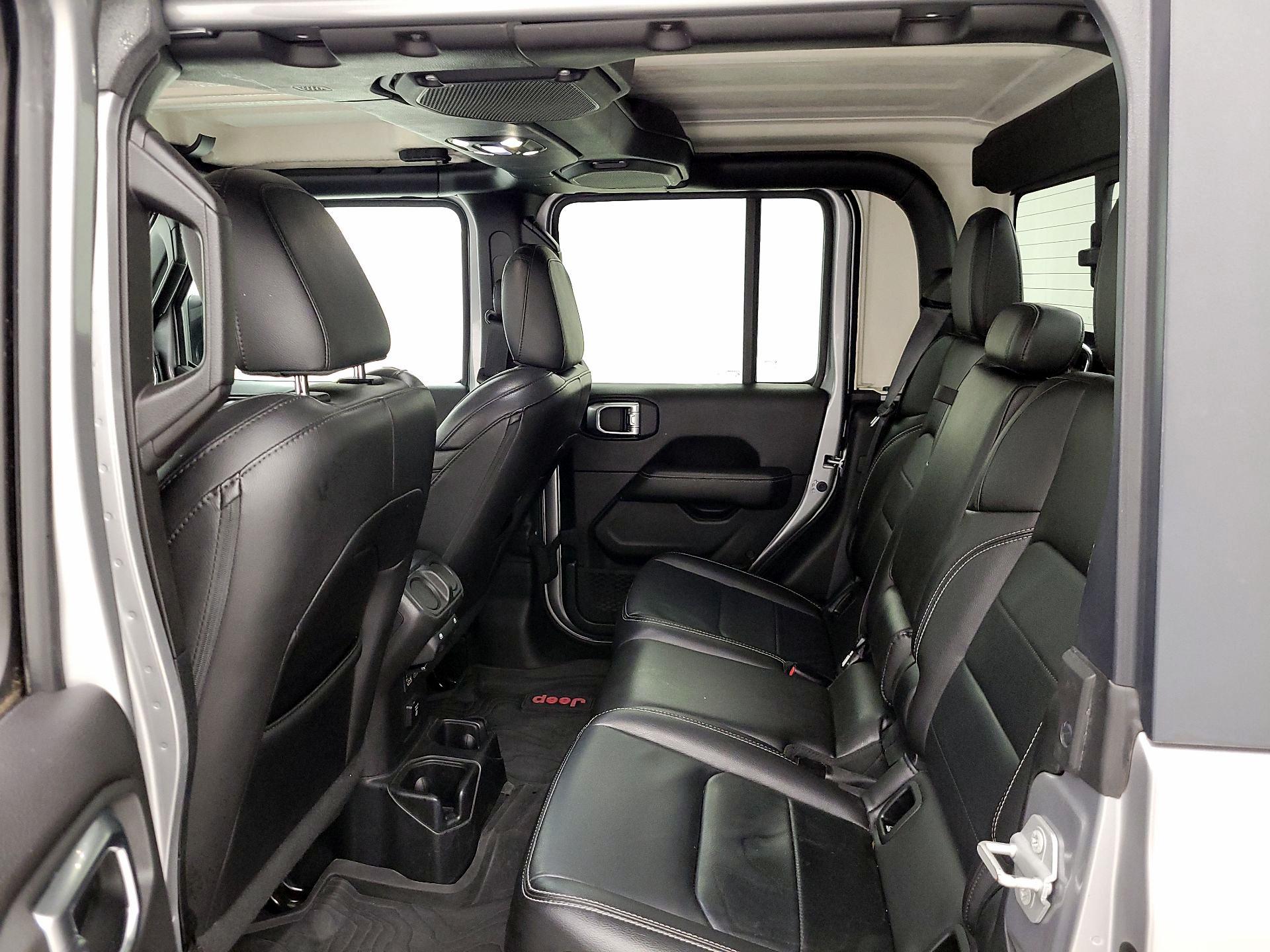 Thumbnail: 2020 Jeep Gladiator - 20