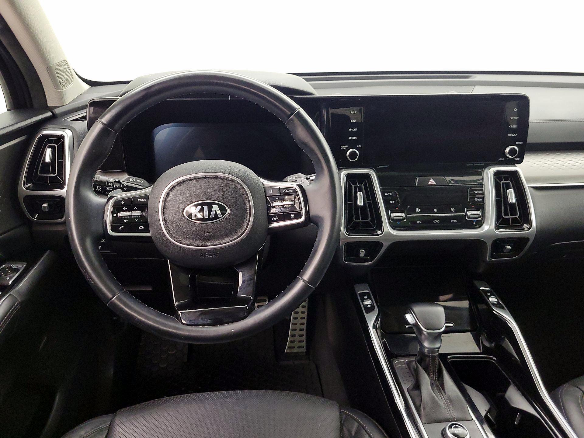 Thumbnail: 2021 Kia Sorento - 10