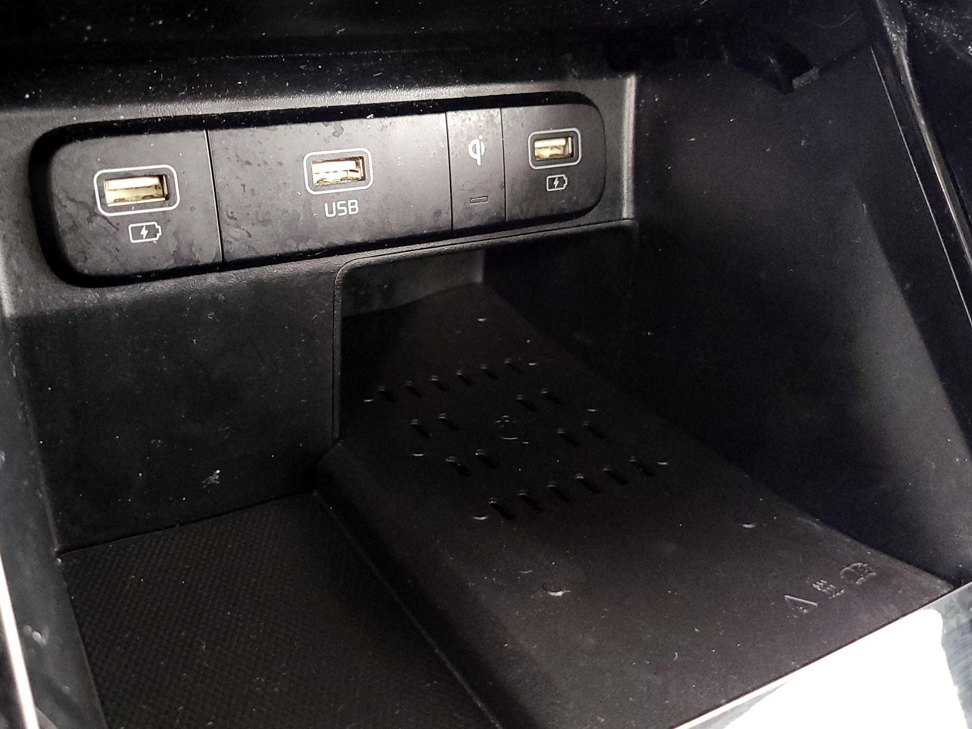 Thumbnail: 2021 Kia Sorento - 19