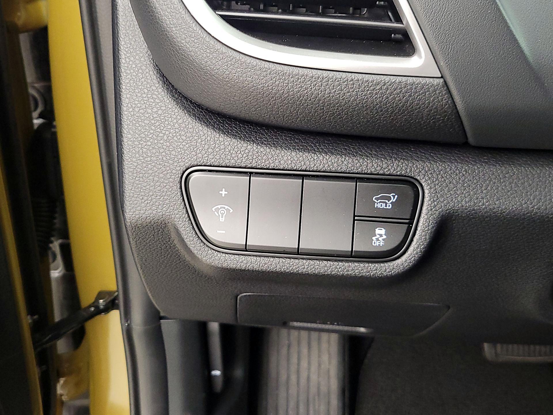 Thumbnail: 2024 Kia Seltos - 13