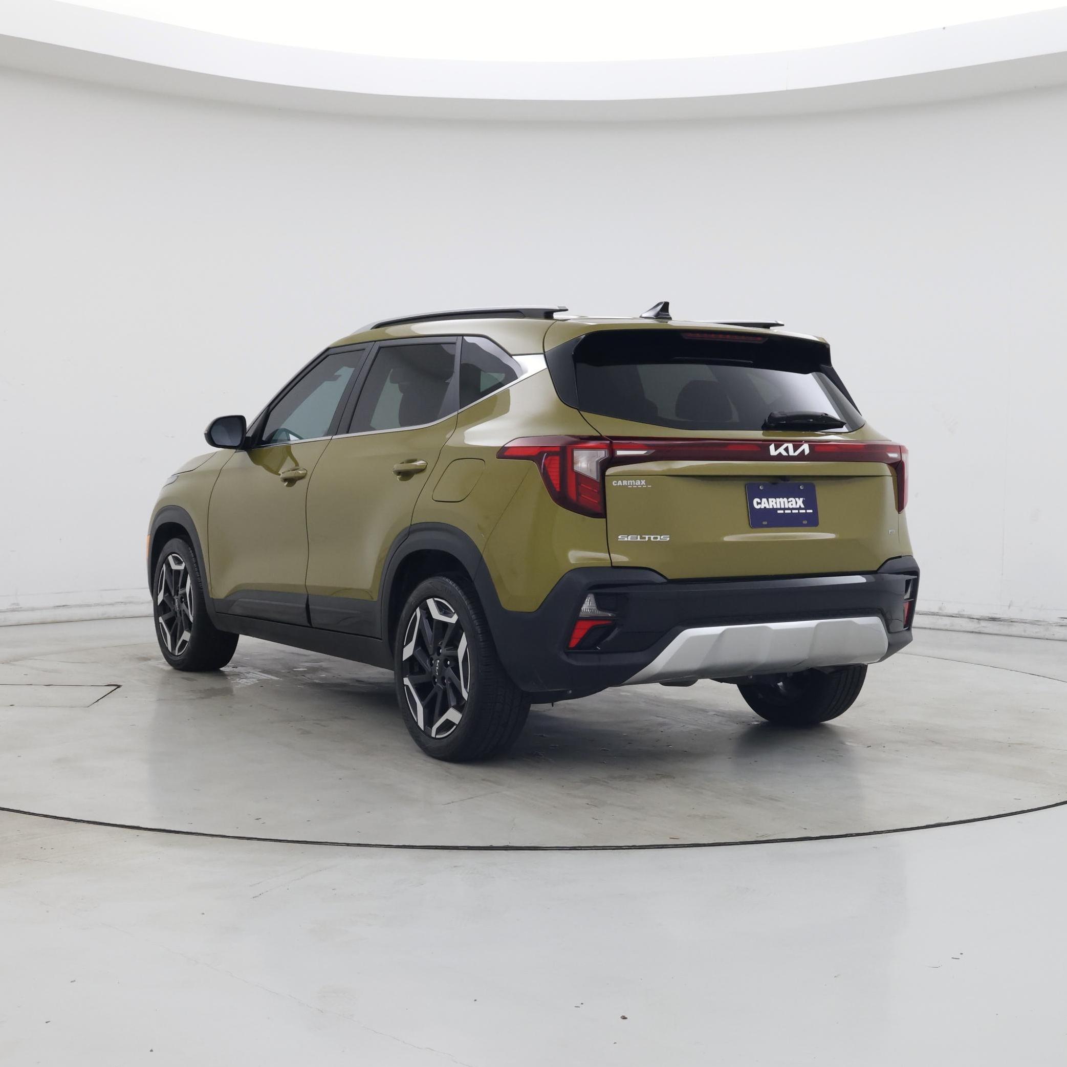 Thumbnail: 2024 Kia Seltos - 2