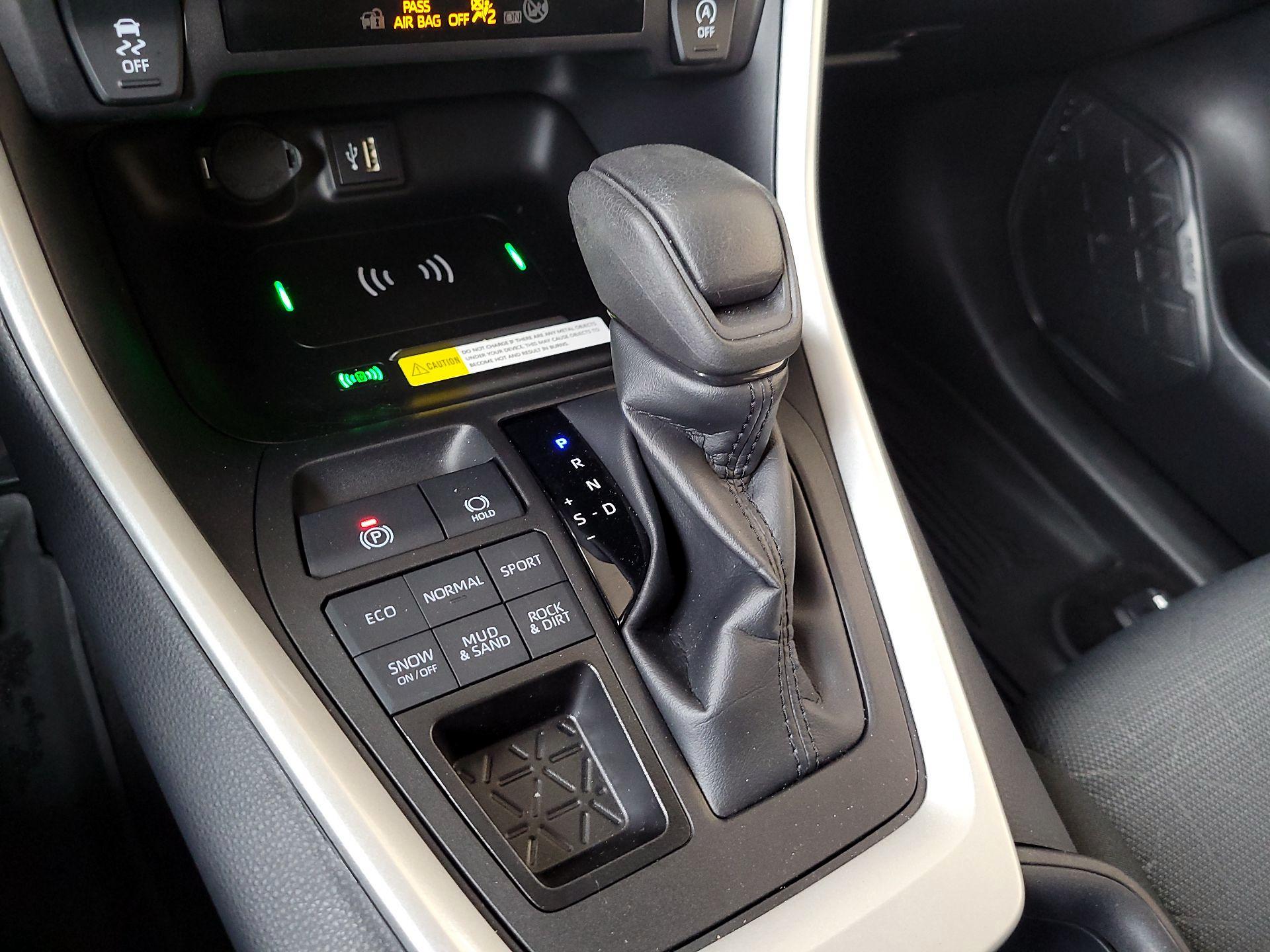 Thumbnail: 2025 Toyota RAV4 - 17