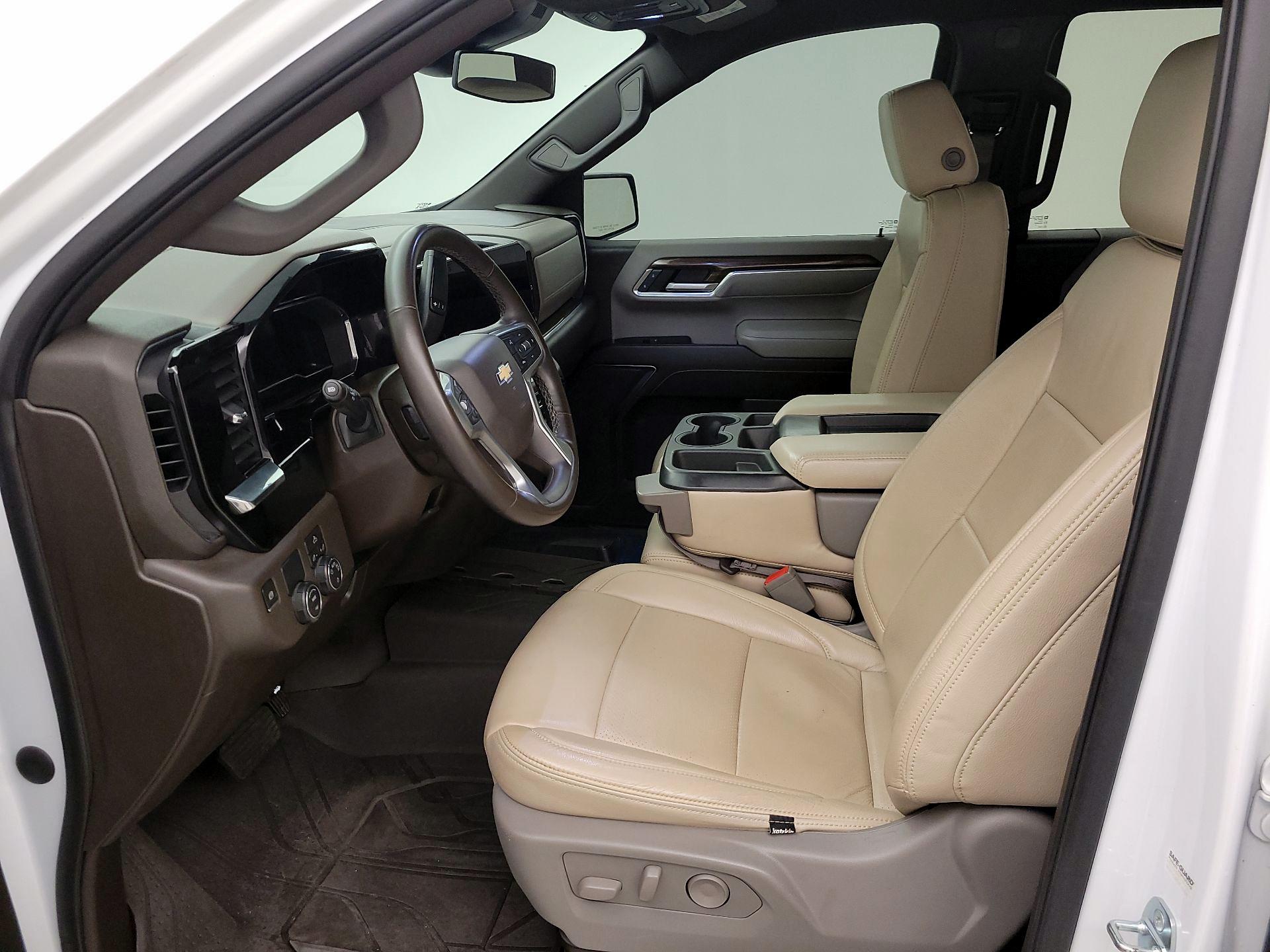 Thumbnail: 2023 Chevrolet Silverado 1500 - 11