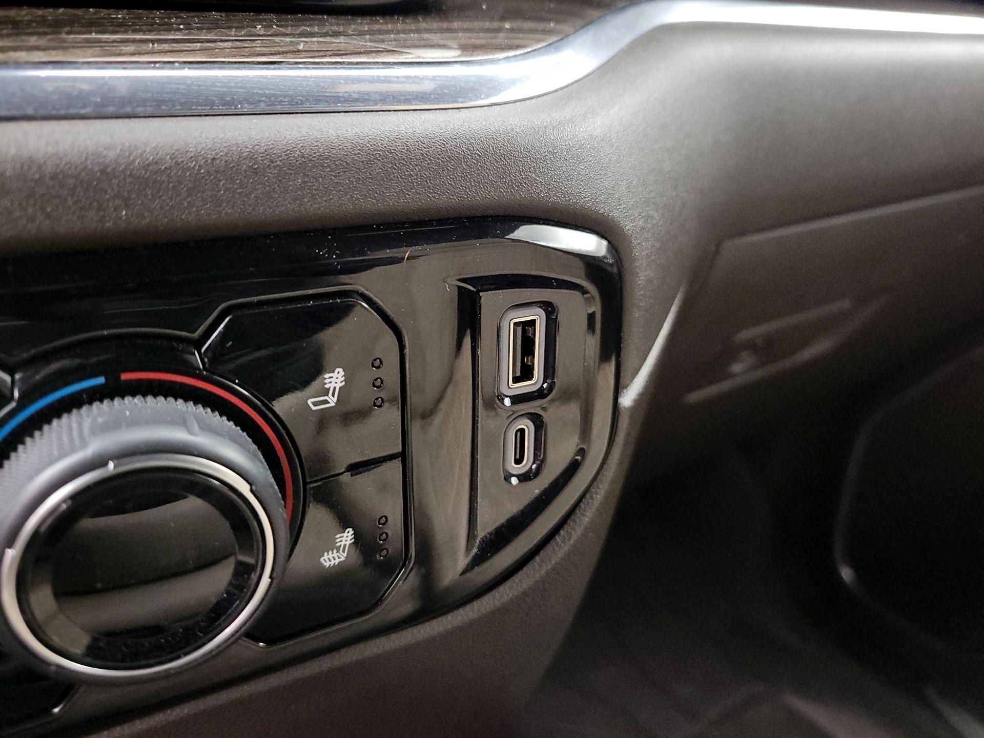 Thumbnail: 2023 Chevrolet Silverado 1500 - 19