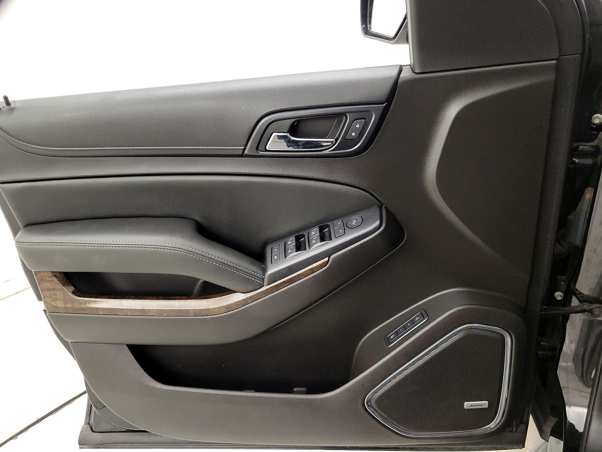 Thumbnail: 2017 Chevrolet Tahoe - 12