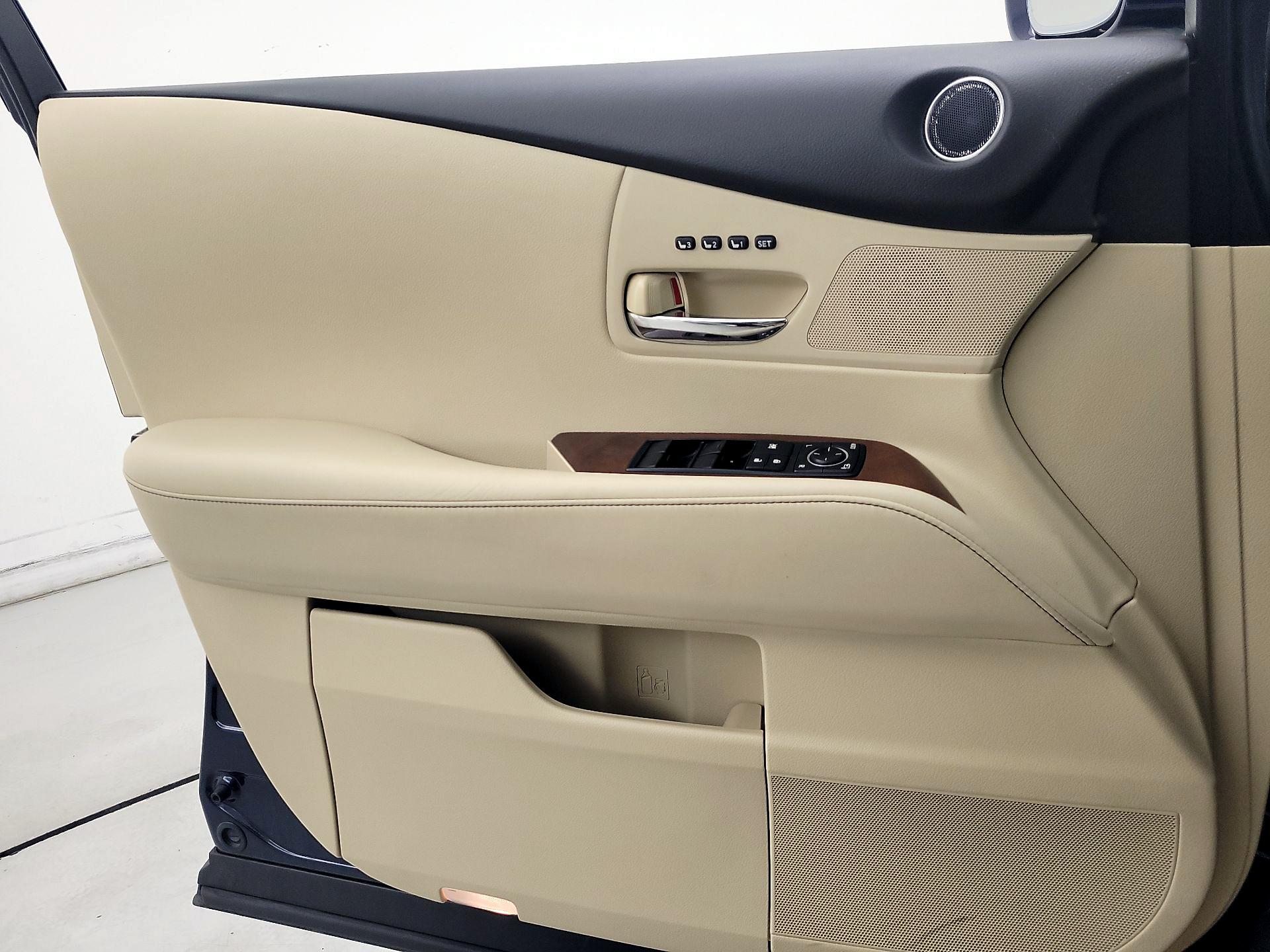 Thumbnail: 2015 Lexus RX - 12